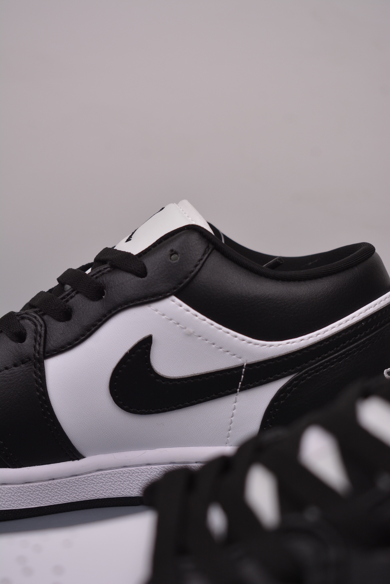 Air Jordan 1 Low SE Black White Panda DC0774-101