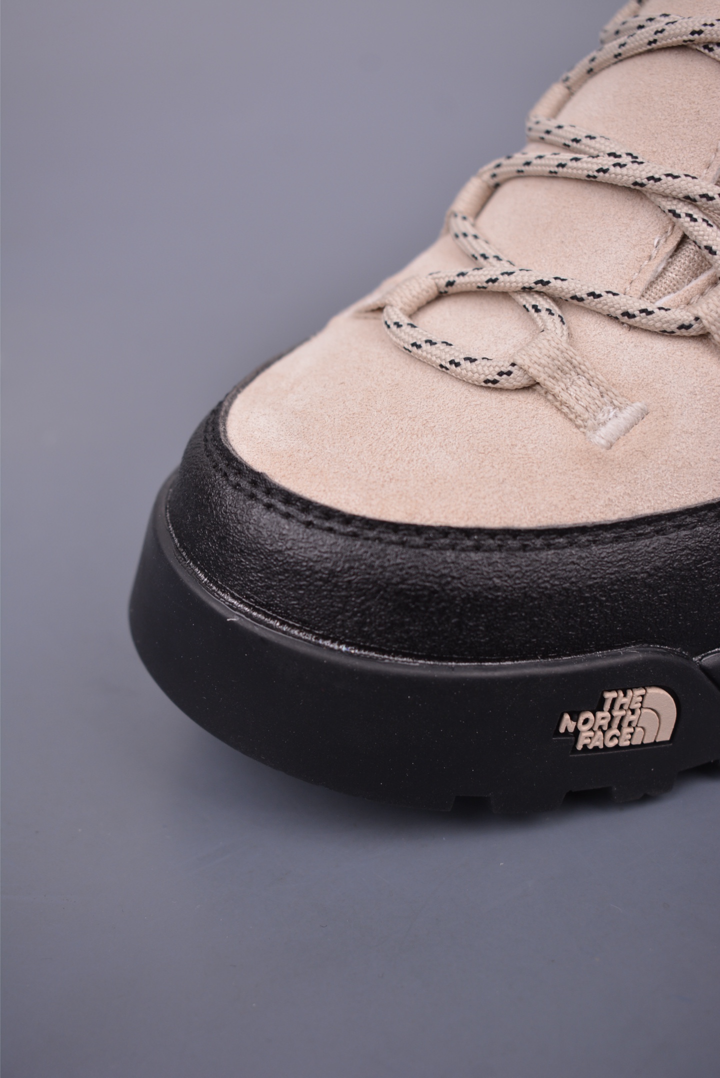 The North Face Glenclyffe Low sneakers beige gray black NF0A817B