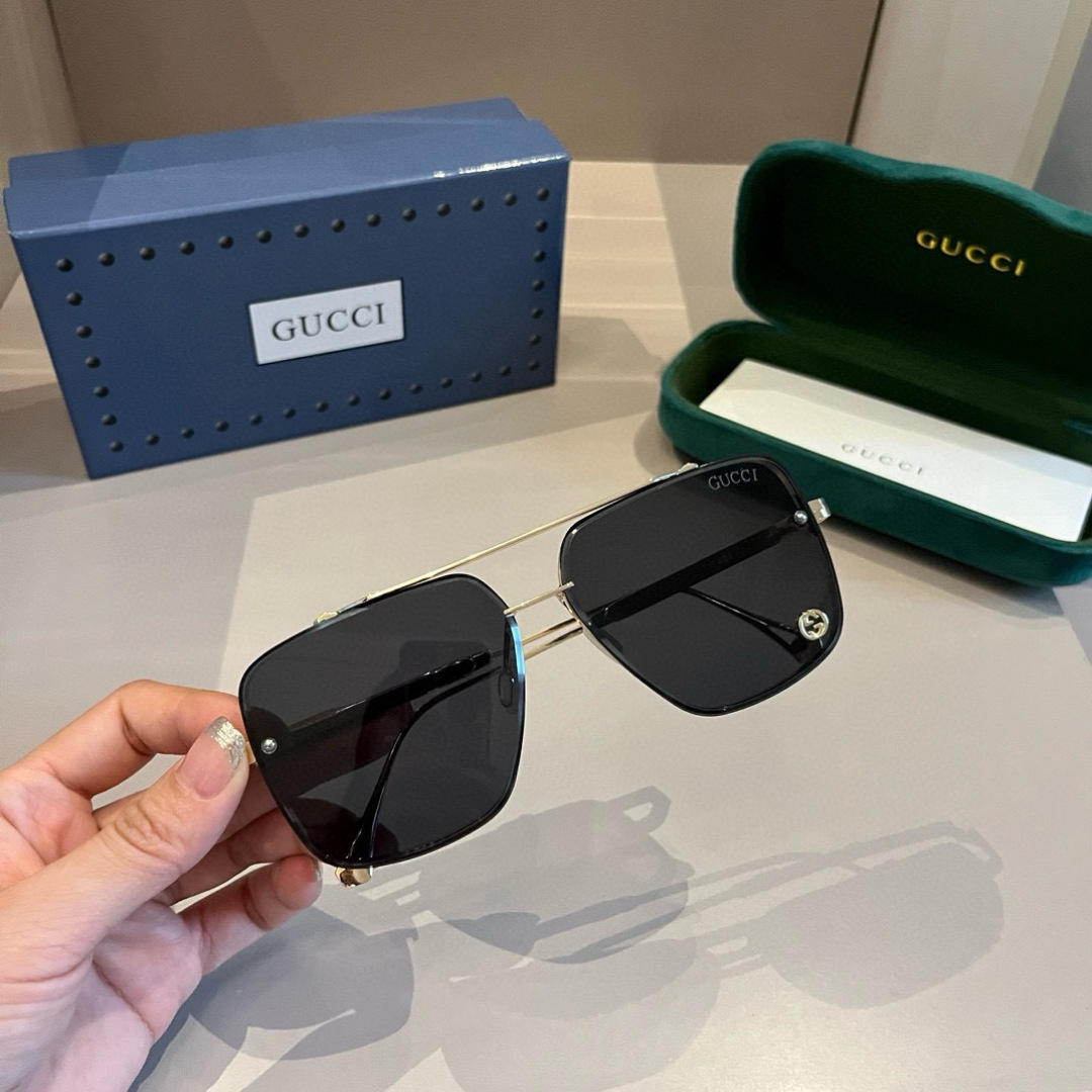 Gucci Square Frame Sunglasses