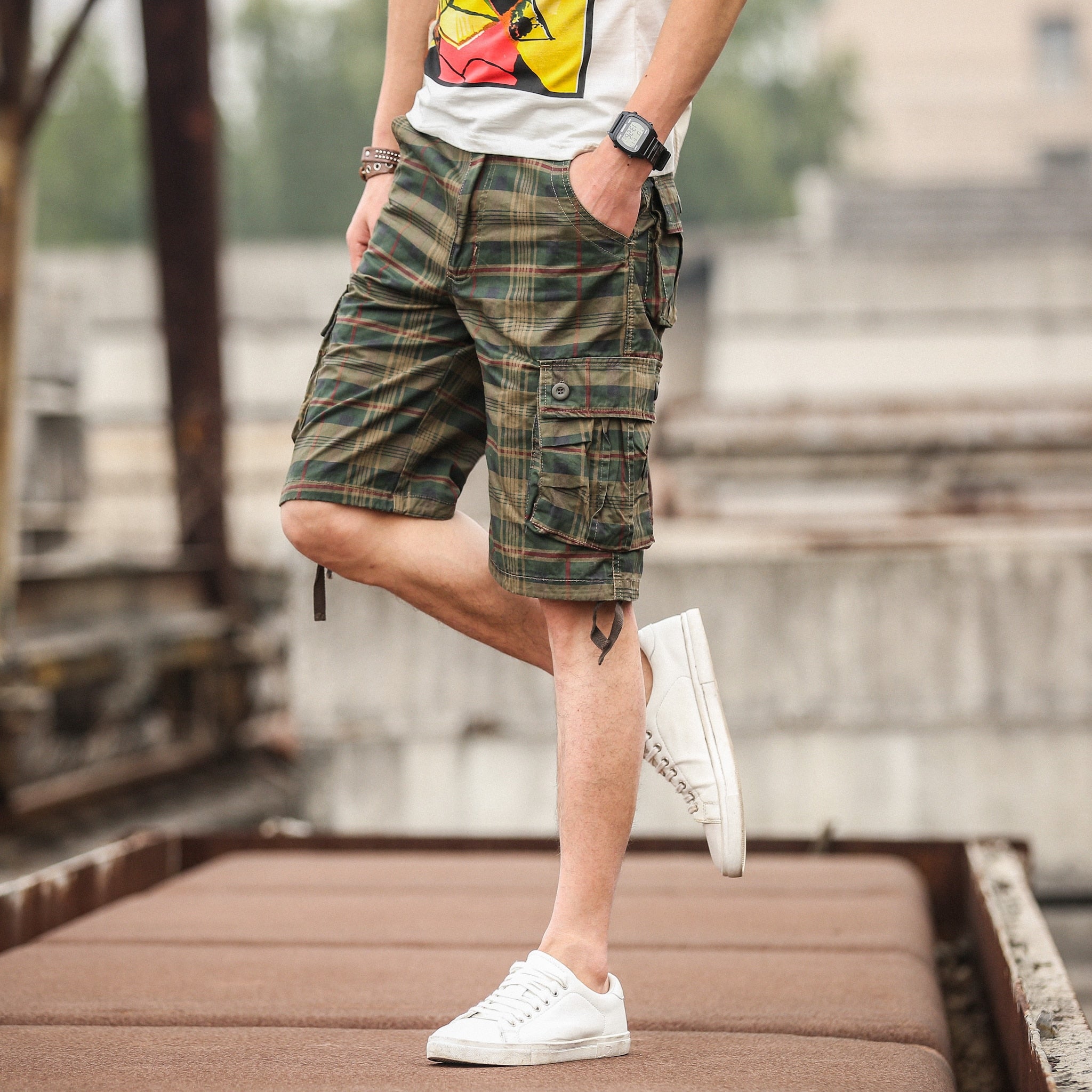 New Explorer Men's Cargo Shorts