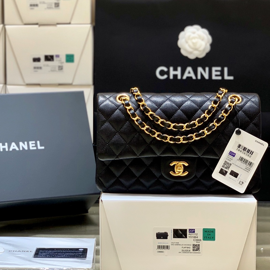 Chanel Classic flap bag AS 1112