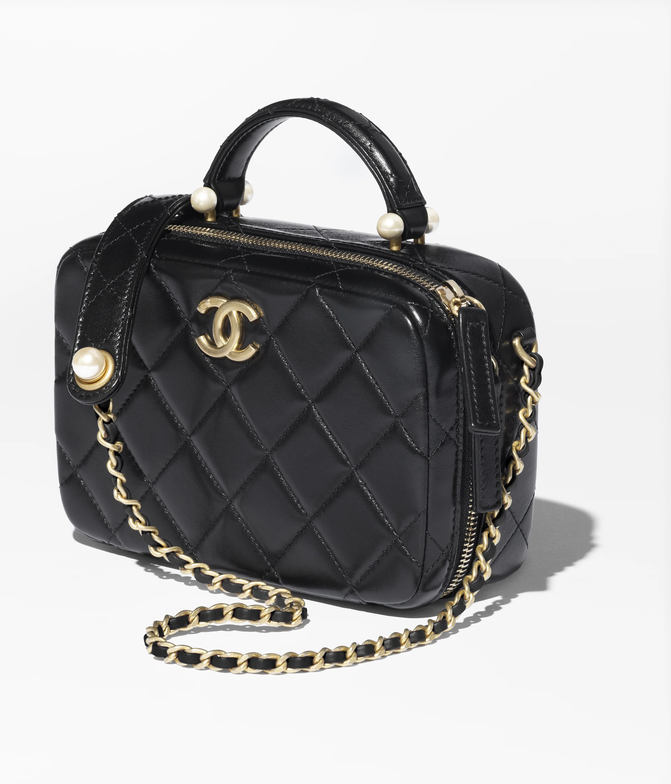 CHANEL Small Vanity Case Shiny Lambskin, Imitation Pearls & Gold-Tone Metal Black AS5409-B19655-94305