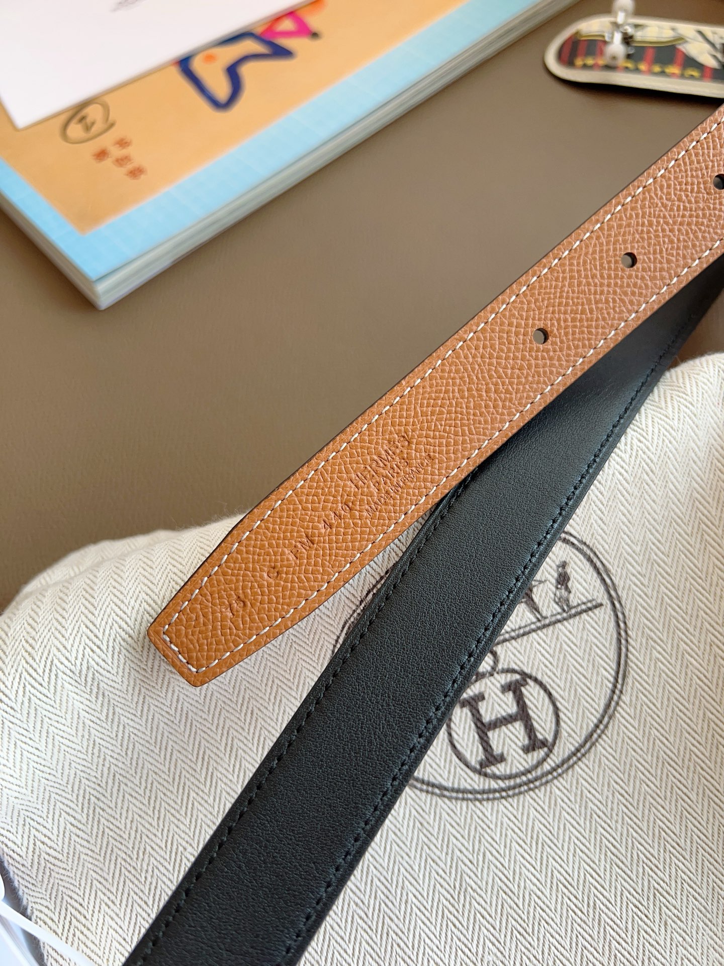 Hermès 2025 New Women's Double-Sided Belt 2.4cm Width