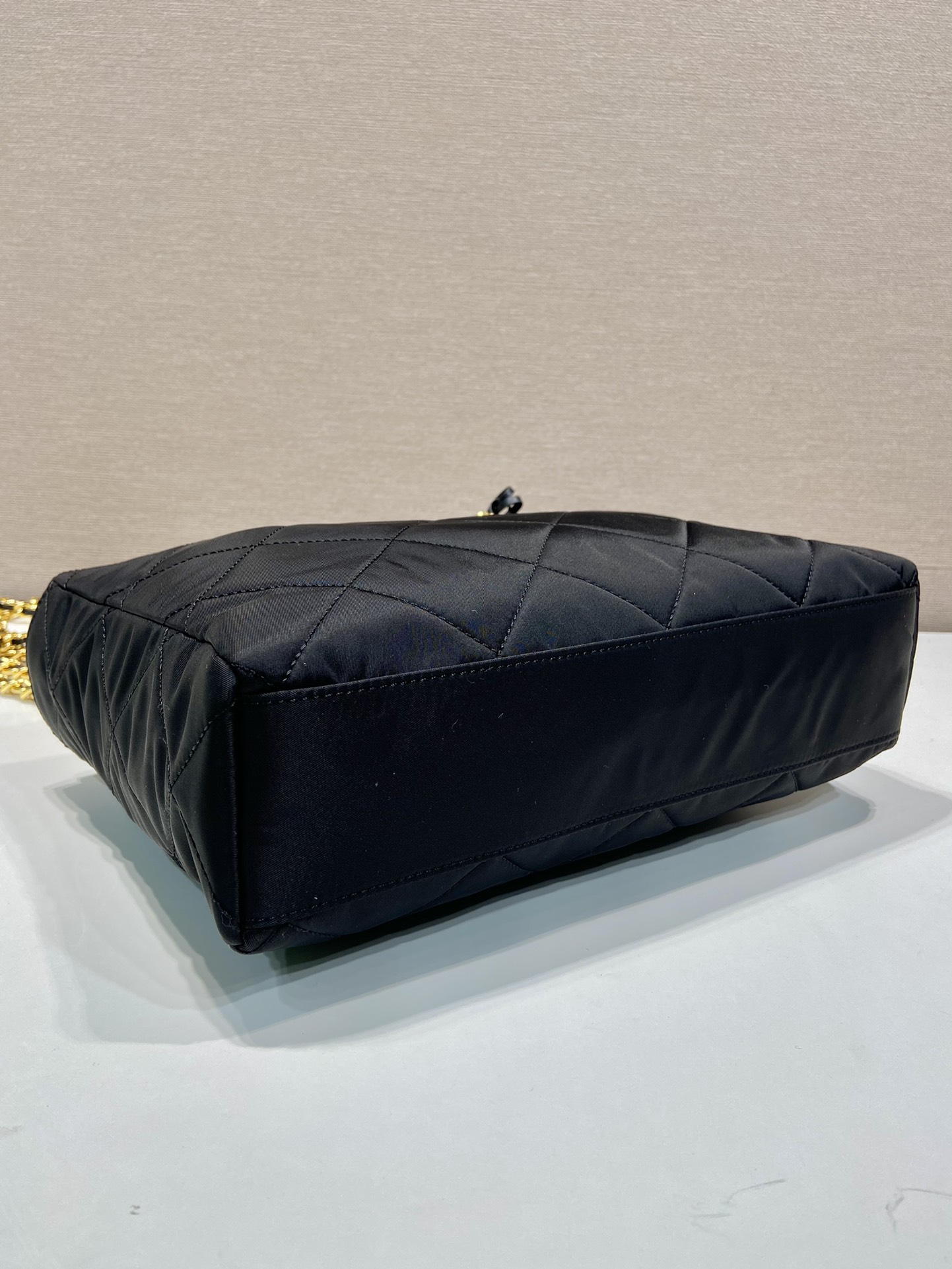 Prada Vintage Chain Diamond Hobo Bag 1BG529