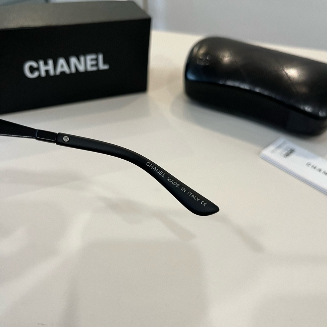 Chanel round frame sunglasses