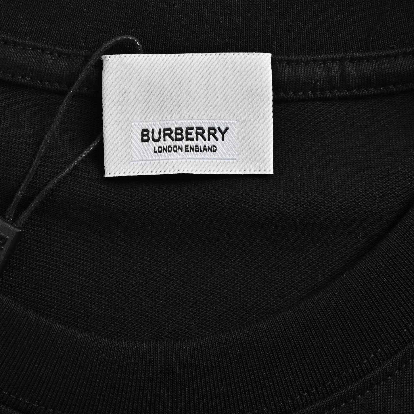 Burberry 25ss warhorse embroidered lace short sleeves