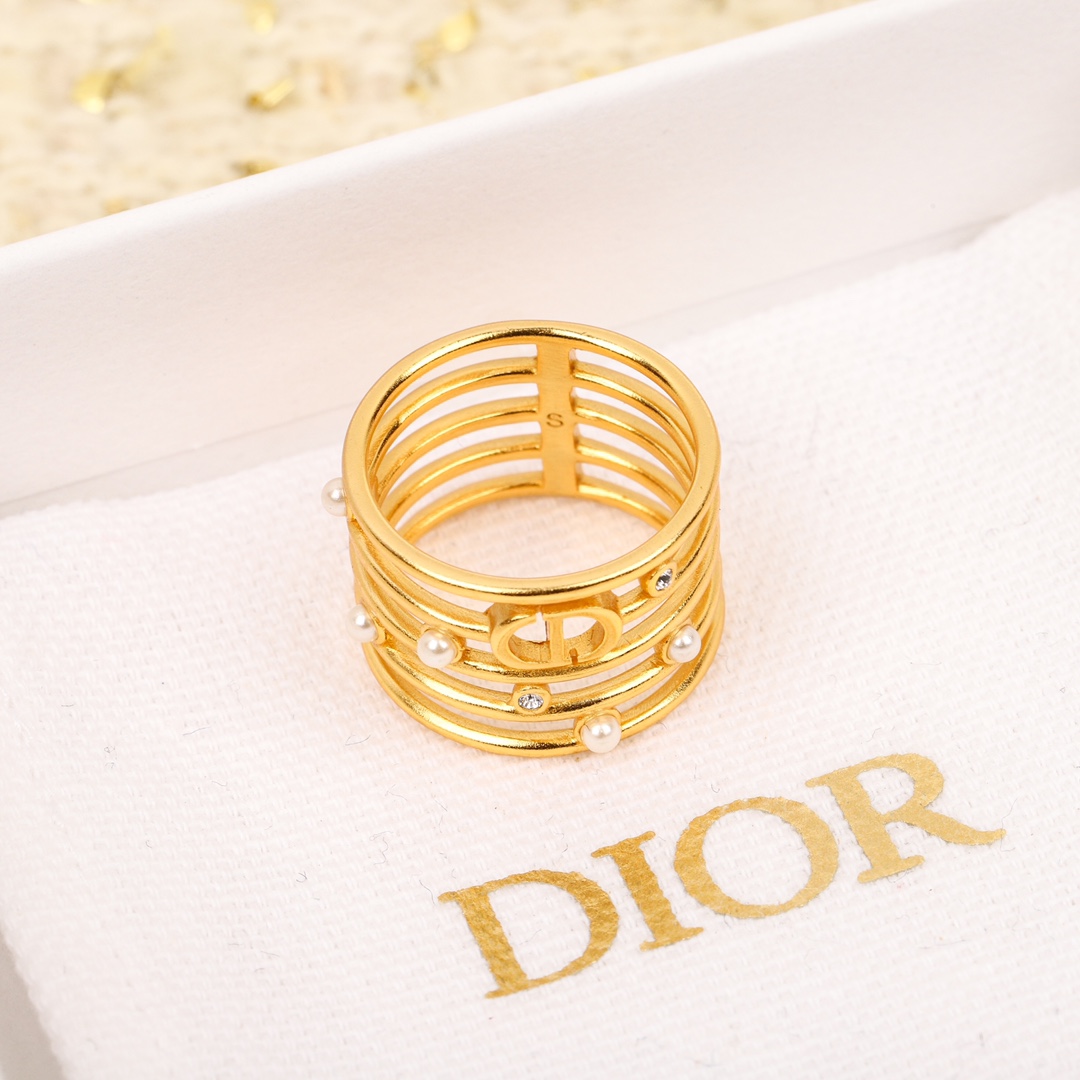 Dior circle ring