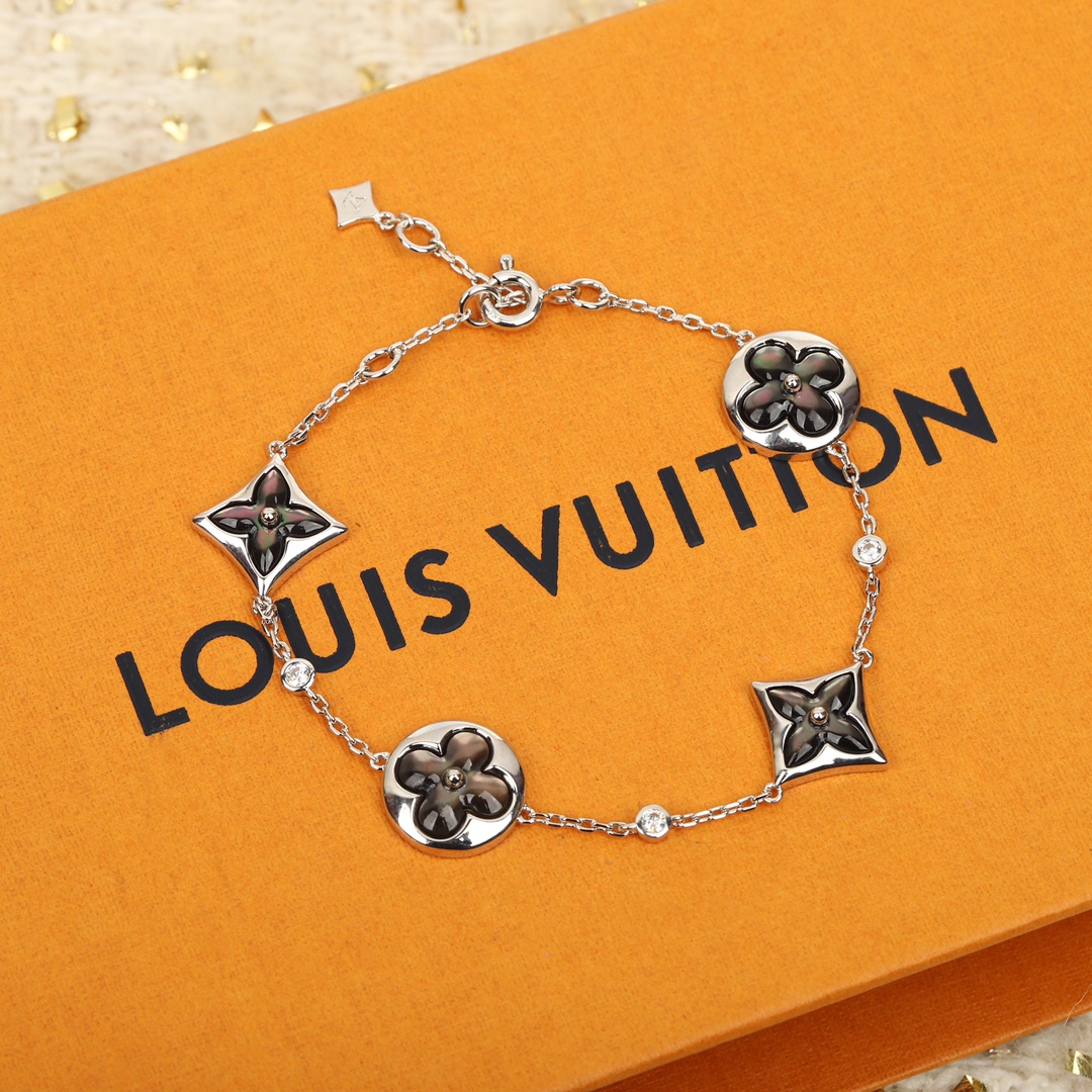 Louis Vuitton Four Flower Bracelet