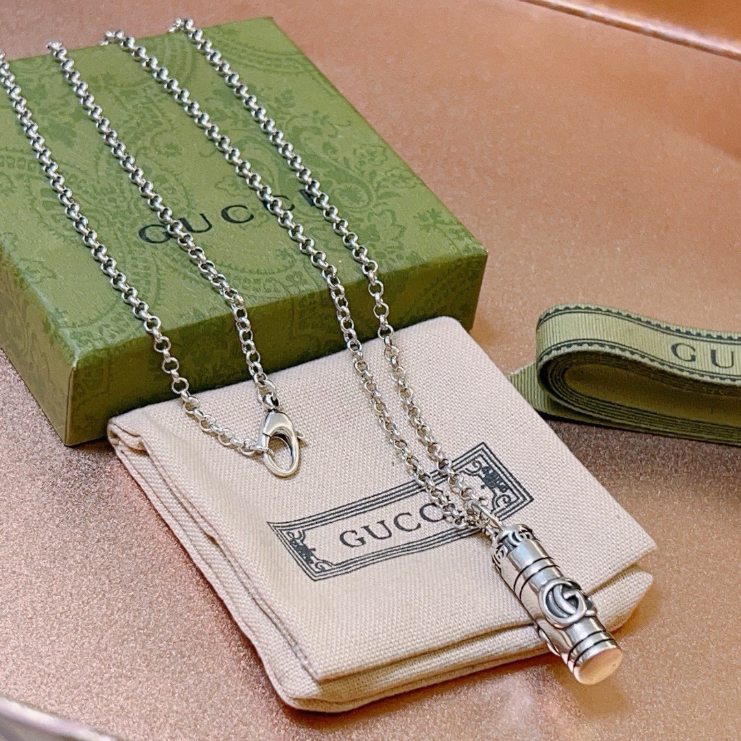Gucci Anger Forest series new double G cylindrical retro necklace