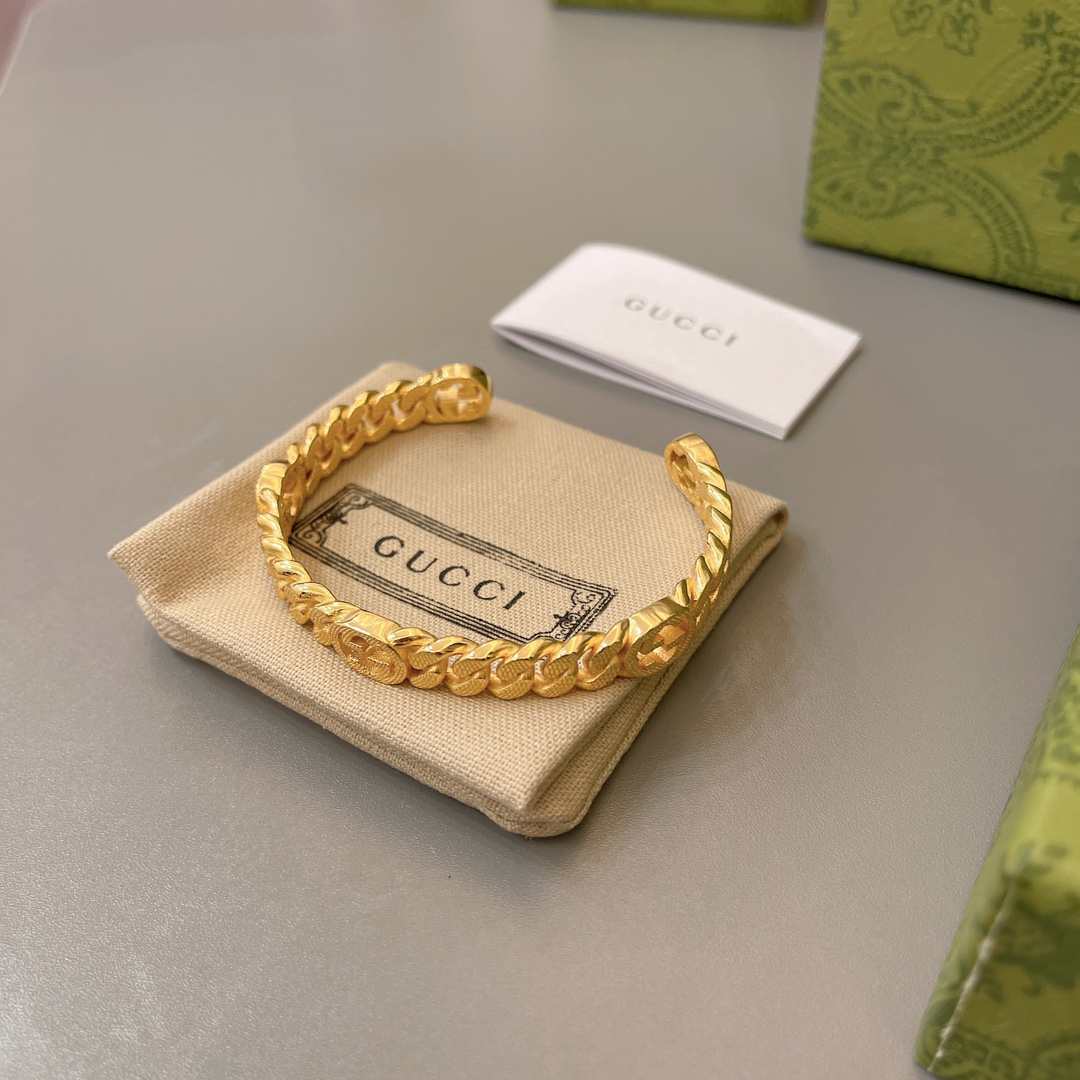 Gucci GG Flat Gold Bracelet