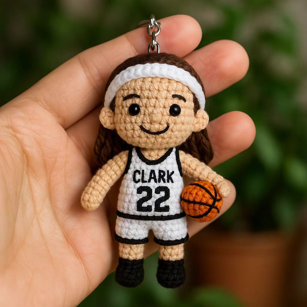 Caitlin Clark 2025 All-Star Captain Support Crochet Keychain