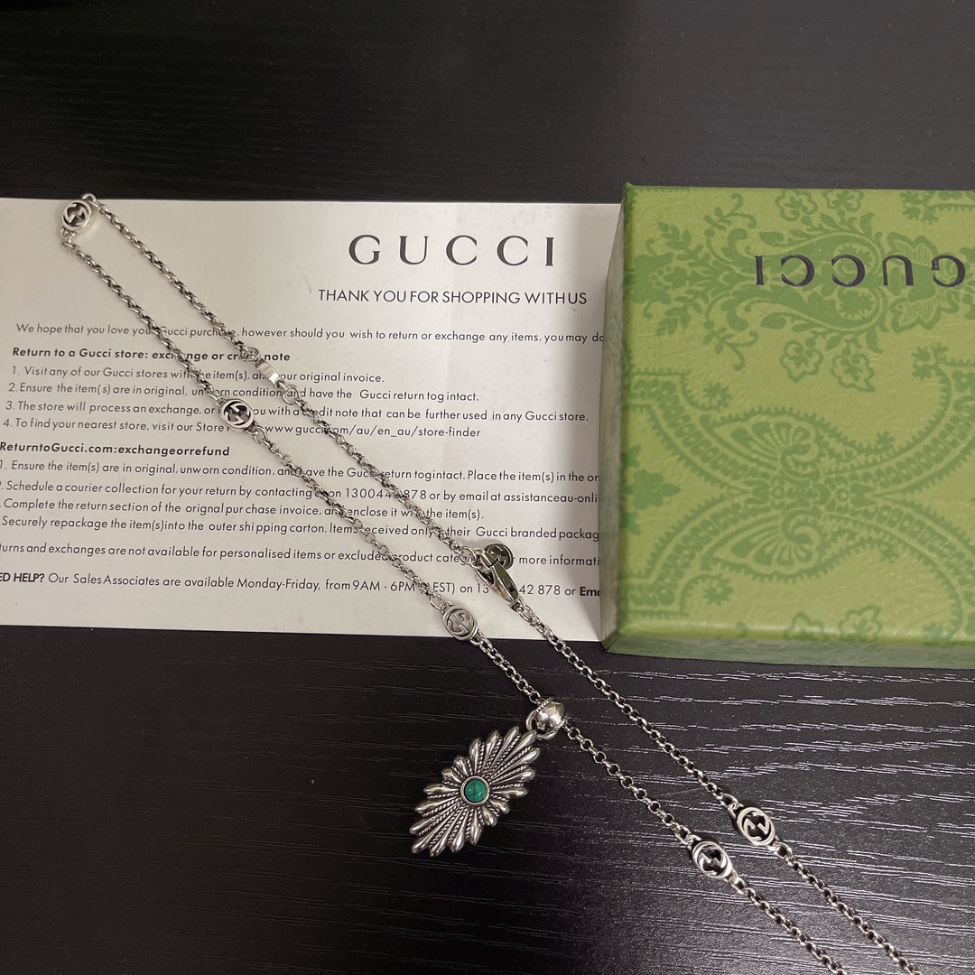 Gucci GG Sunflower Vintage Necklace
