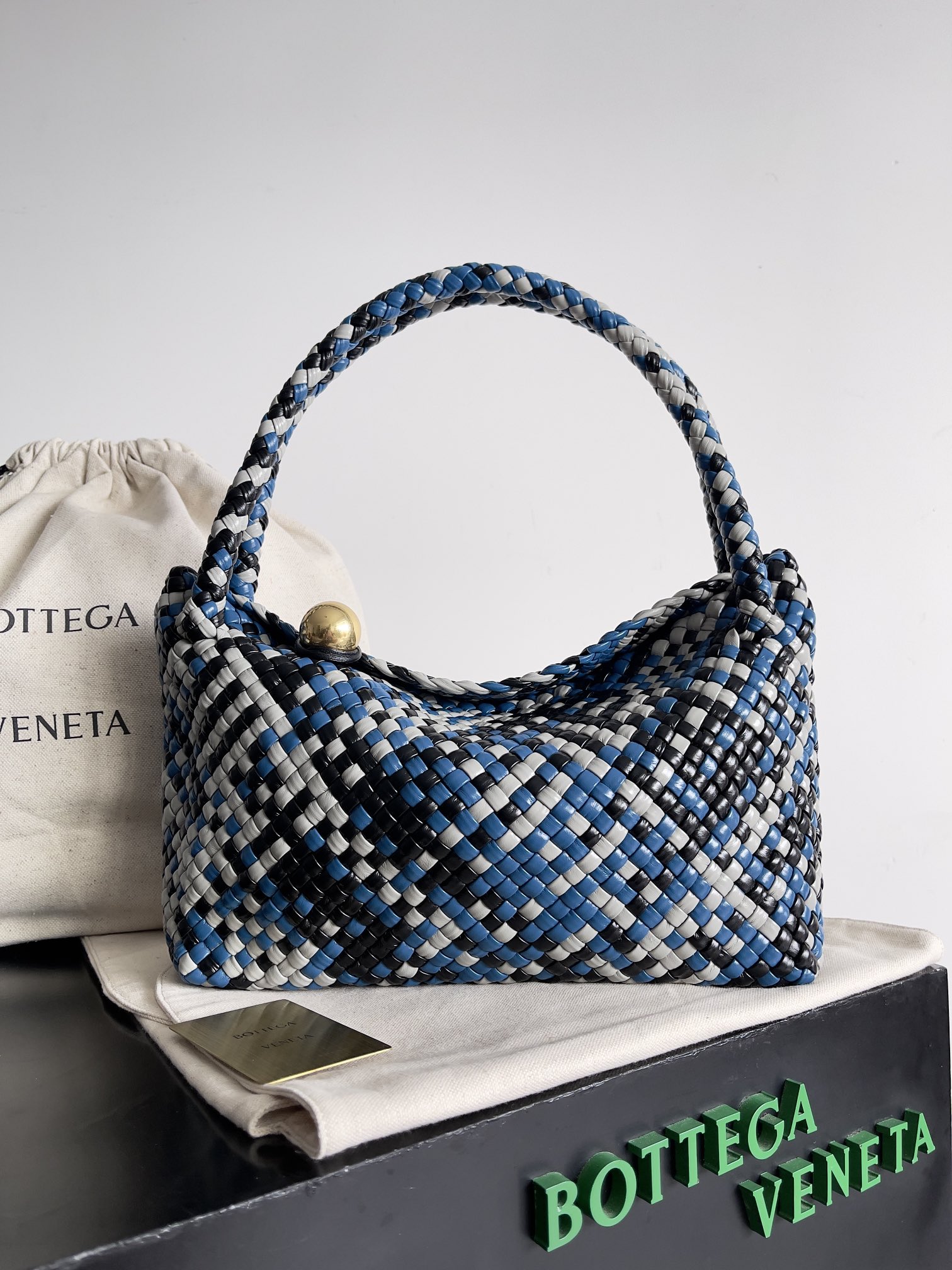Bottega Veneta TOSCA handbag 716974