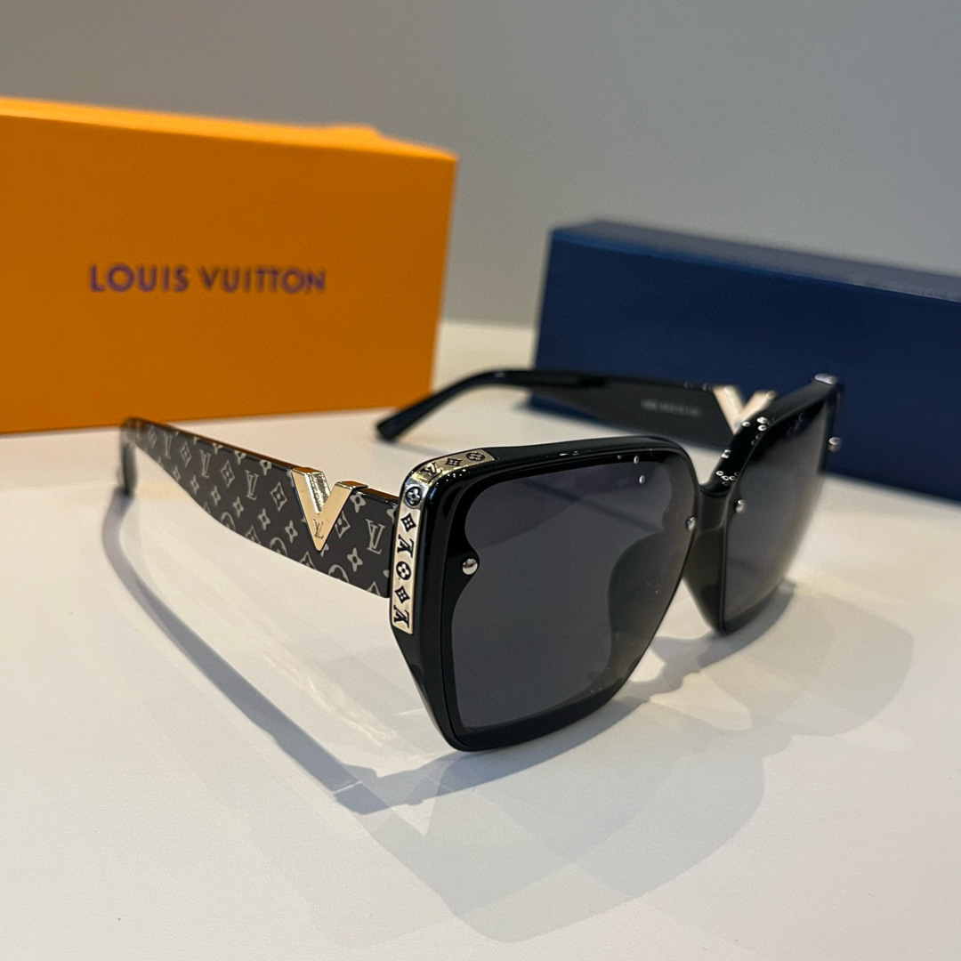 Louis Vuitton Square Frame Sunglasses
