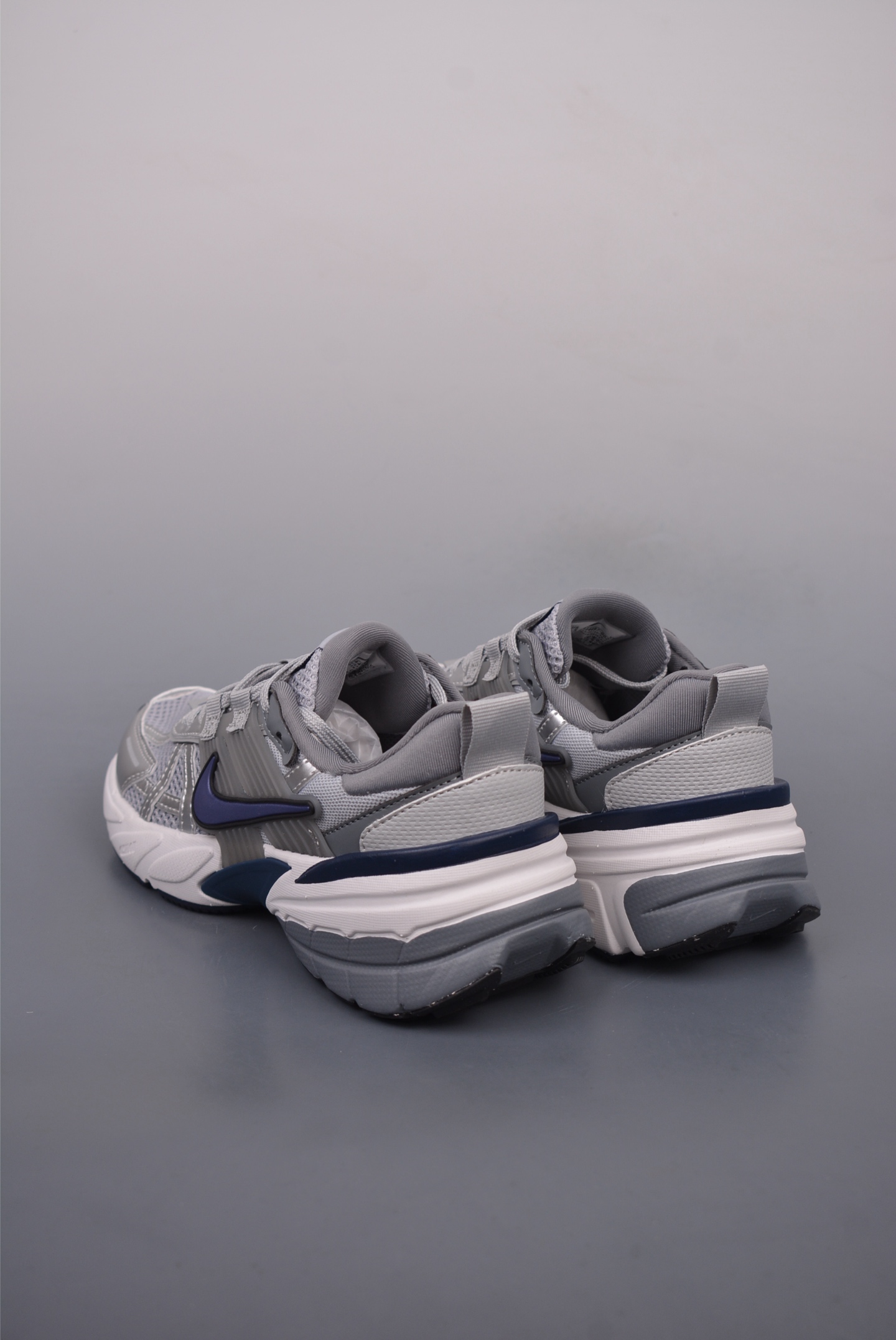 Nike Wmns V2K Runtekk LowWolf GreyMidnight Navy HJ4497-002