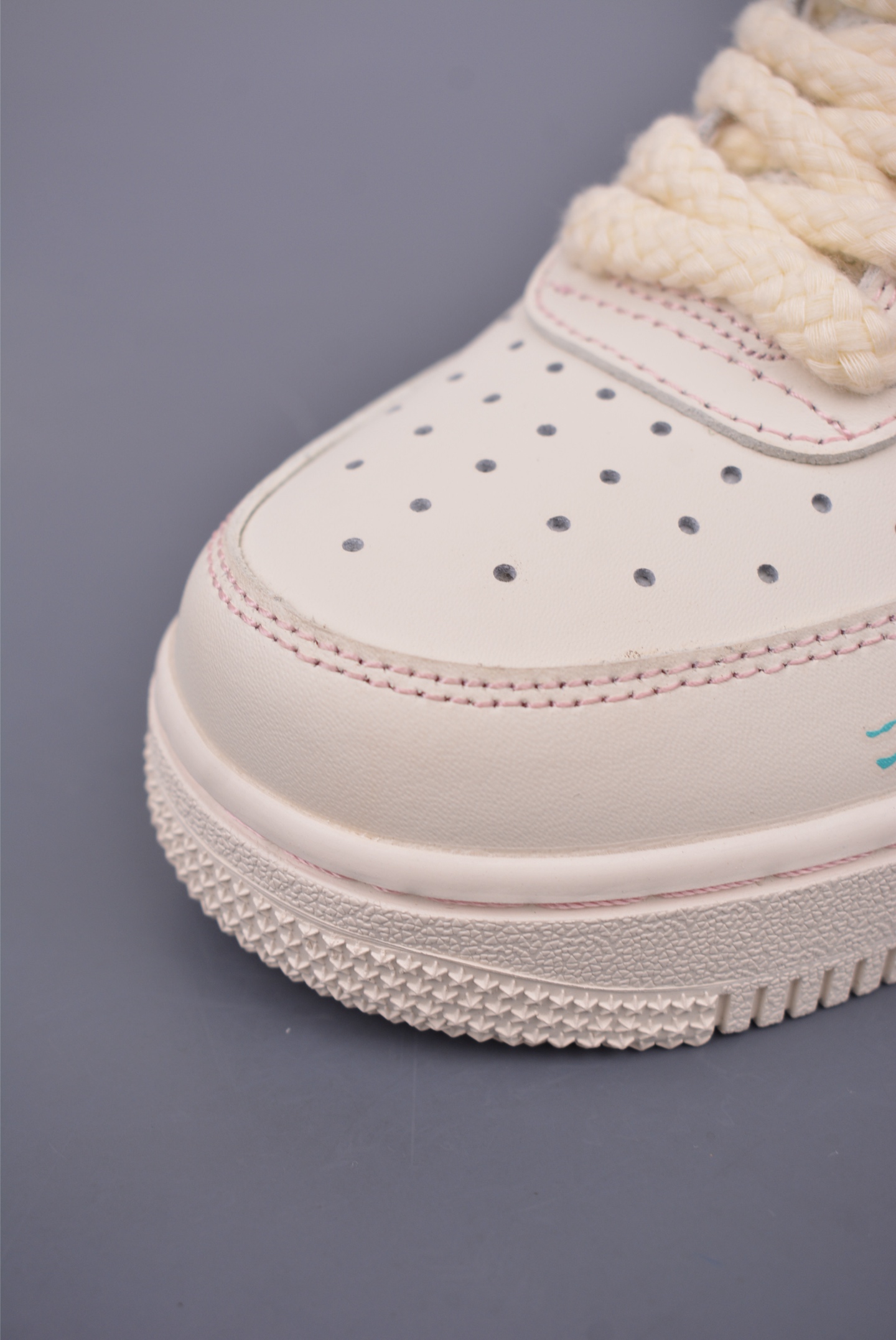 Nike Air Force 1 07 LV8 Low Sneakers FJ4470-310