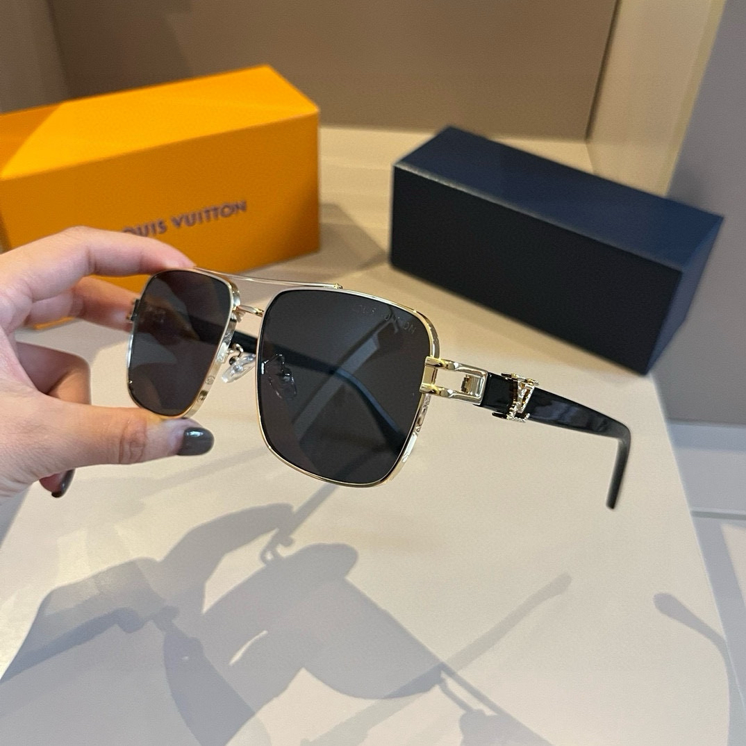 Louis Vuitton square-frame sunglasses