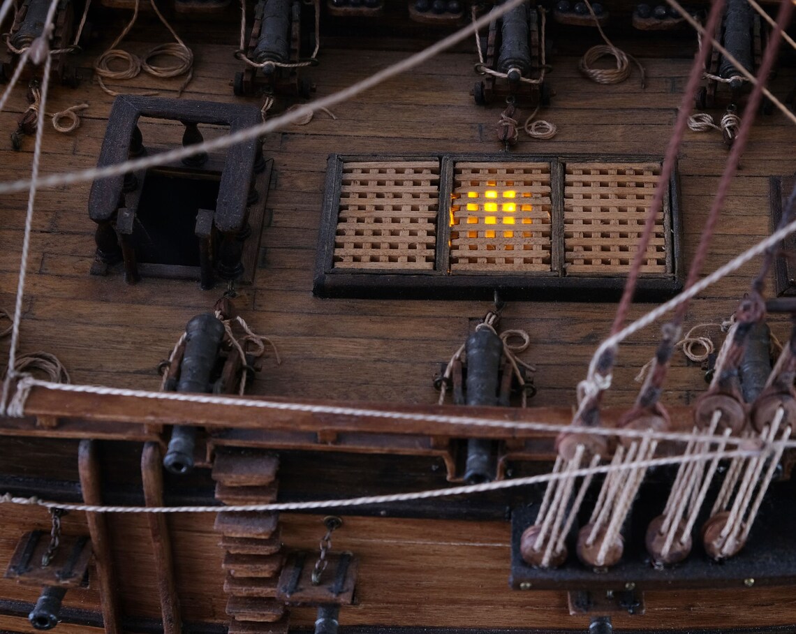 Black Pearl Model Ship - Pirates of the Caribbean model ship