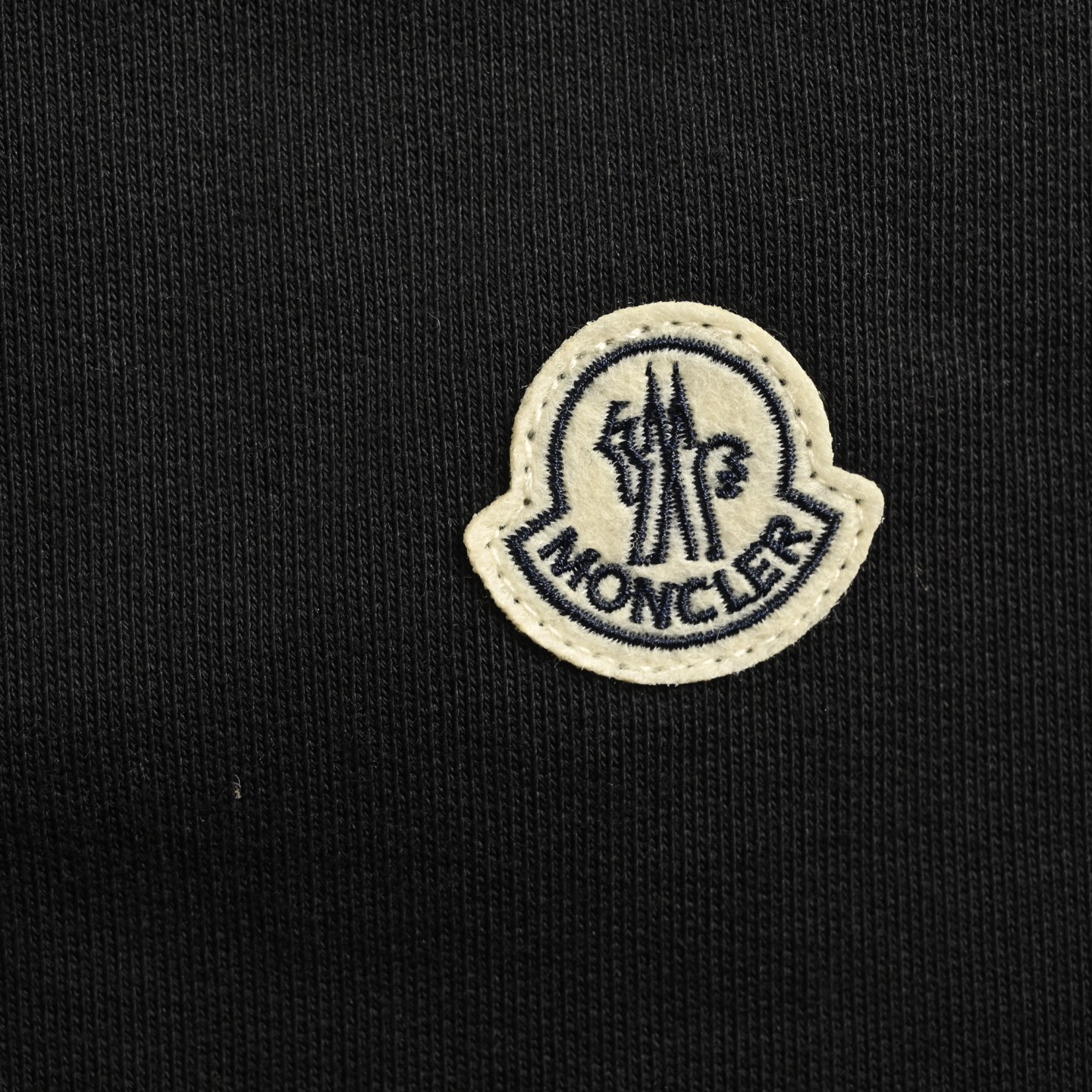 Moncler Fujiwara Hiroshi co-branded badge shorts