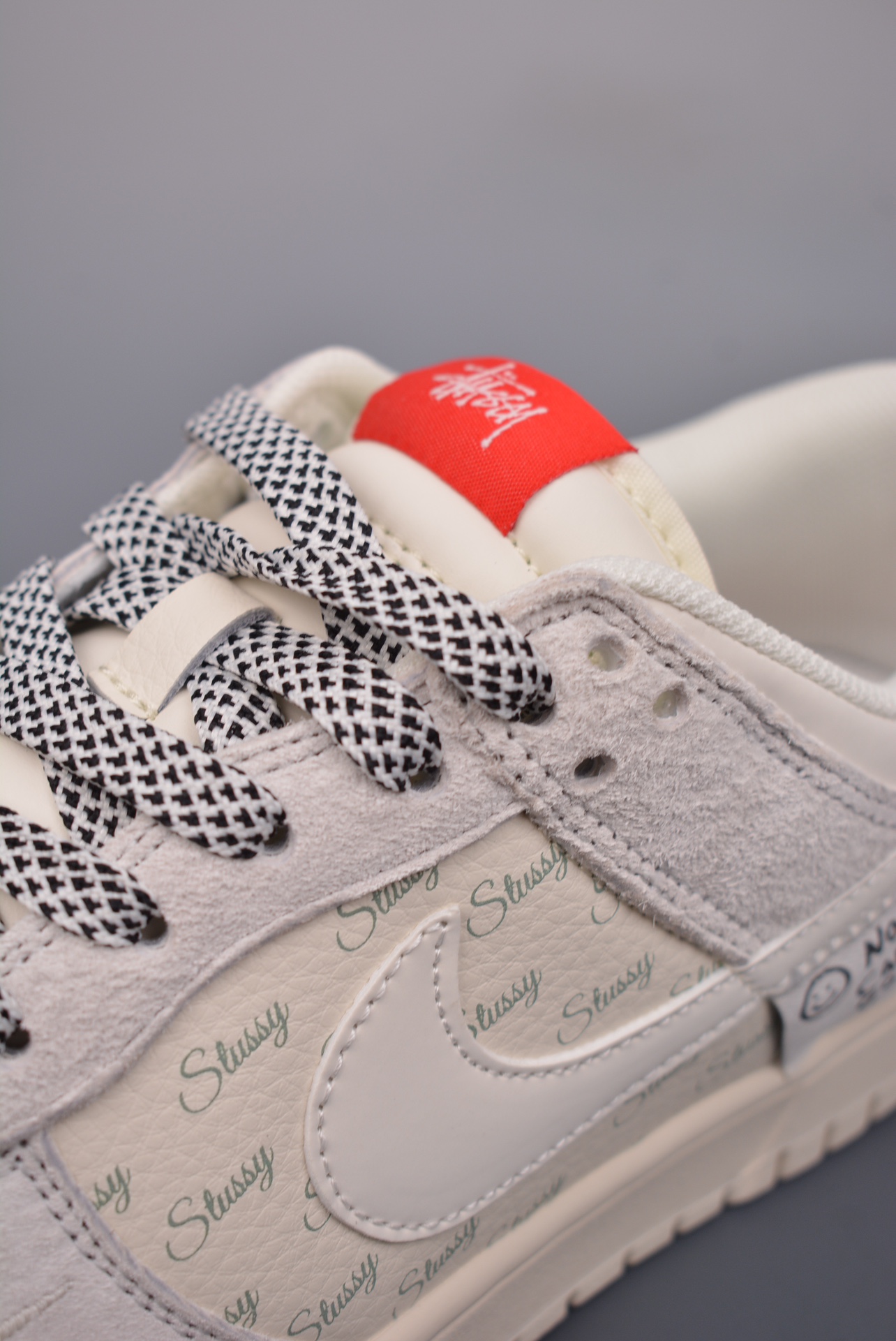 Stussy x Nike By You SB Dunk Low Retro SP Beige Grey YX5066-218