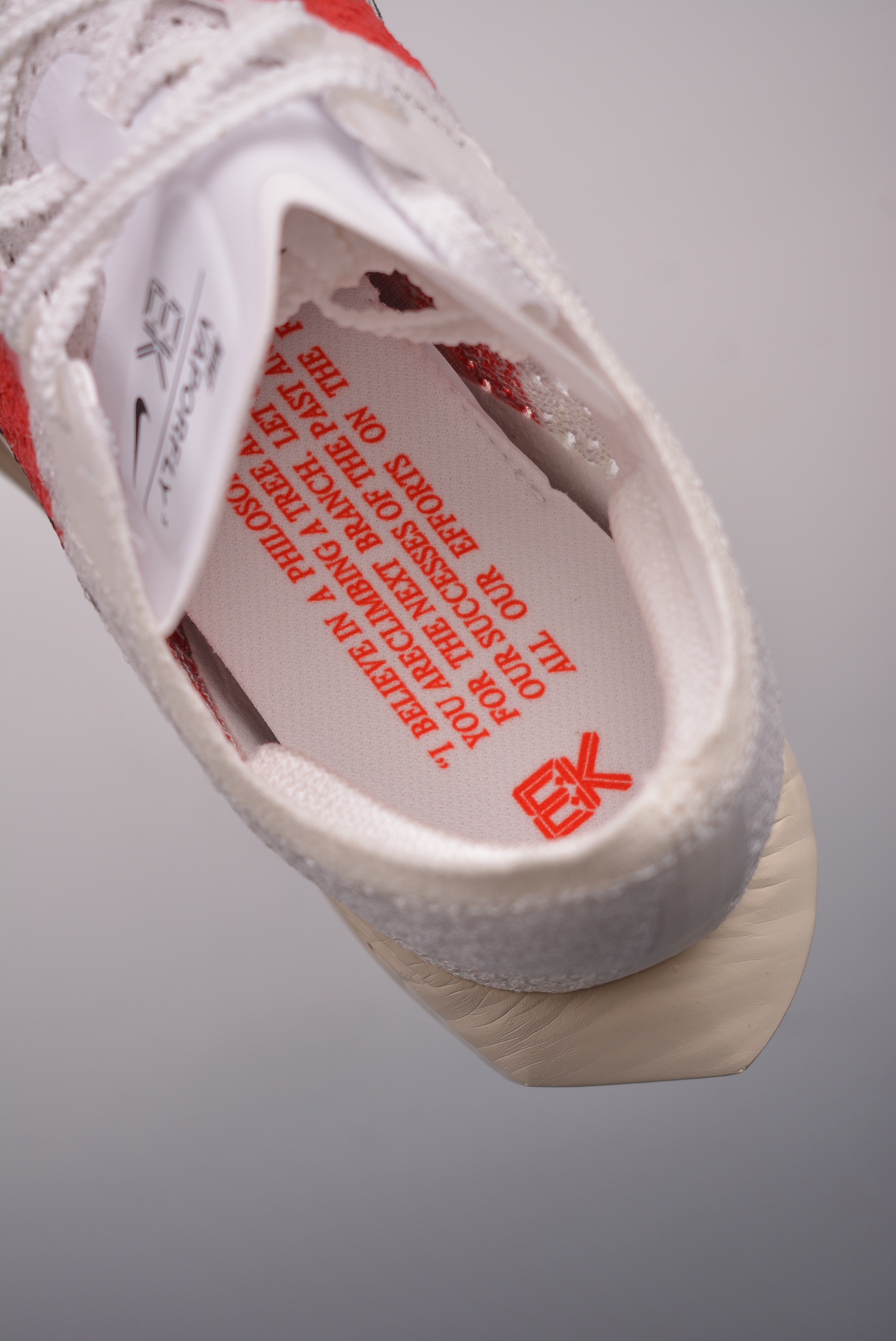 Nike ZoomX Vaporfly Next% 3 Eliud Kipchoge White Black Red FD6556-100