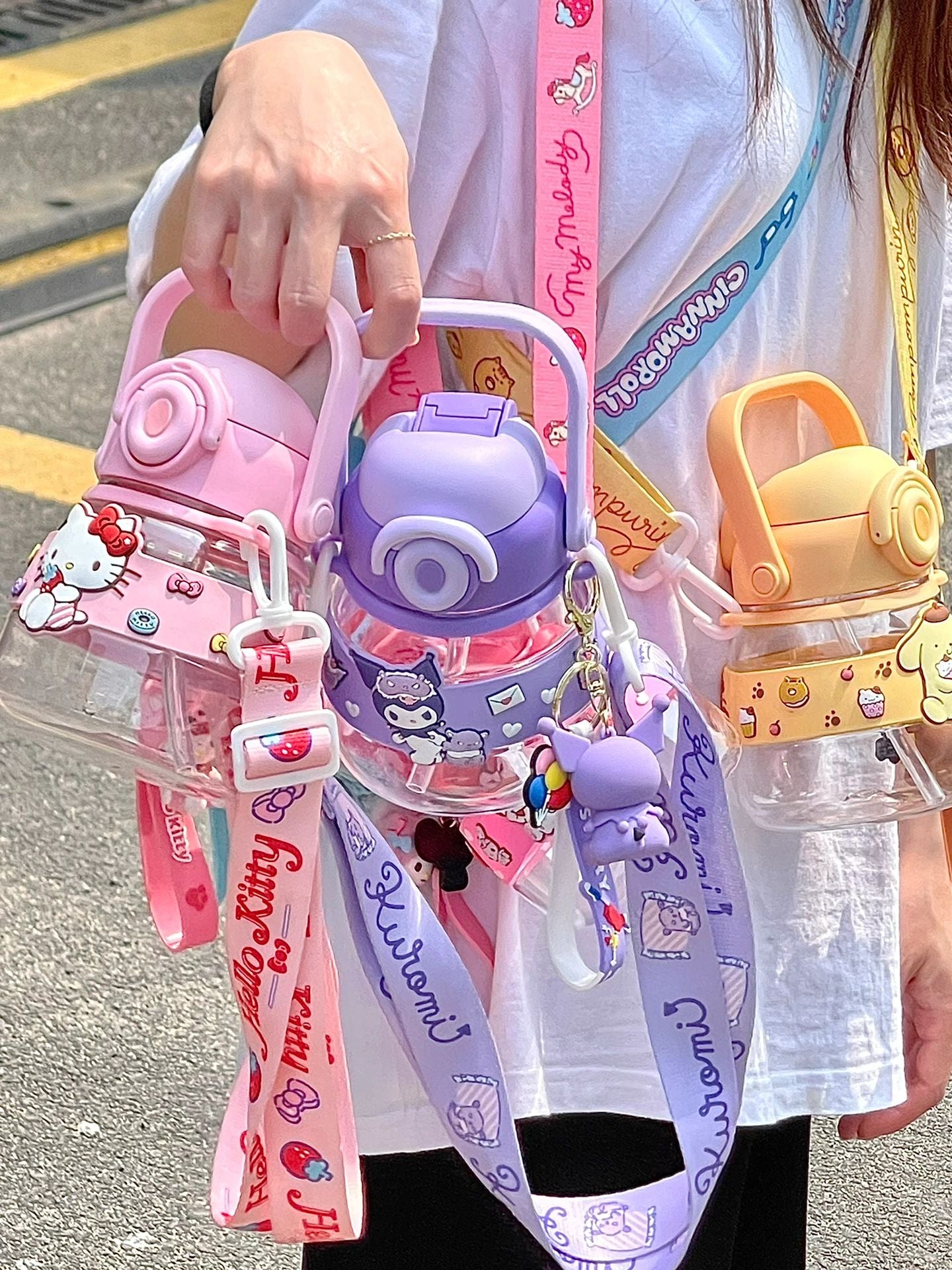 Sanrio Water Bottle with Straw 26.5oz with Two Ways to Dinking Modern Water Jug for Women/Teen Girl/School Water Bottles With Strap