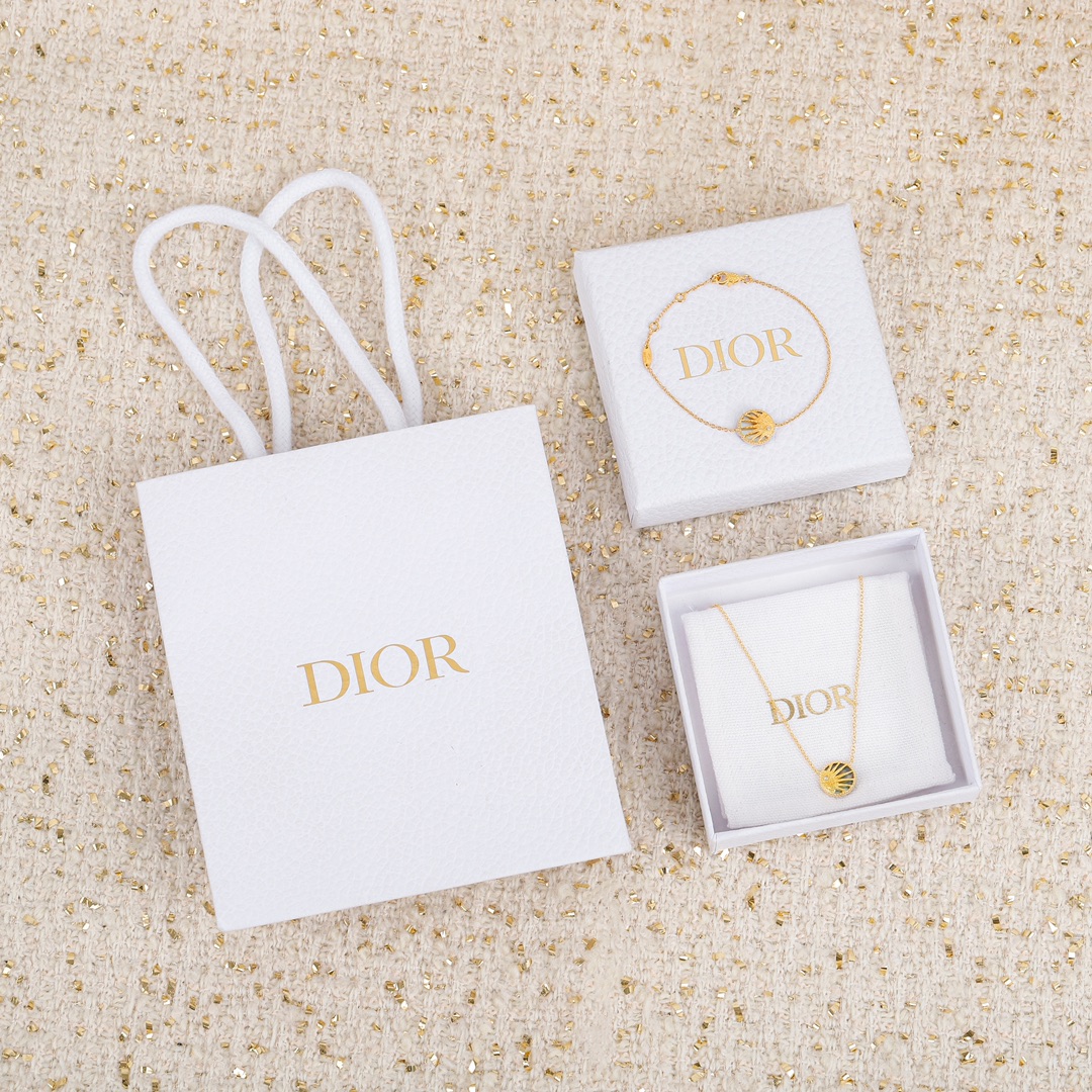 Dior ROSE CÉLESTE Sun, Moon and Stars Necklace