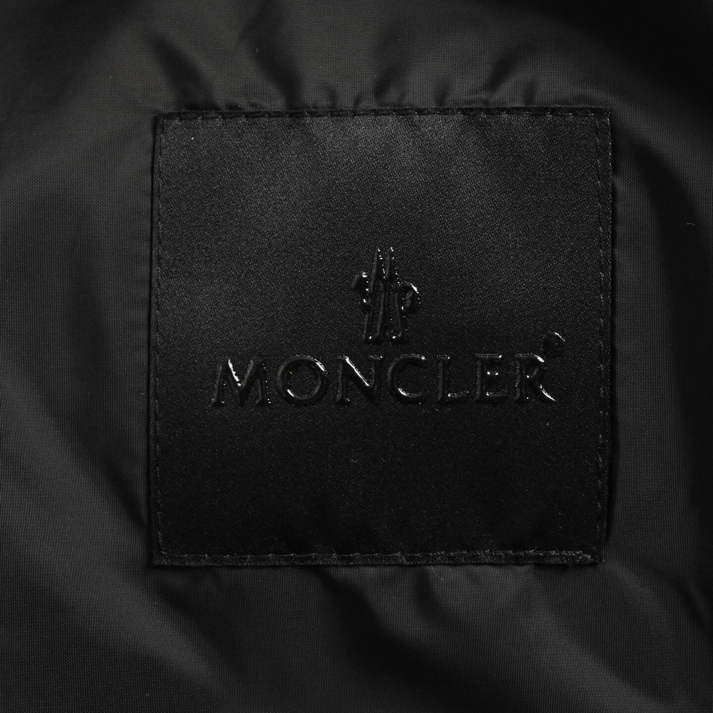 Moncler 25ss reflective print hooded jacket