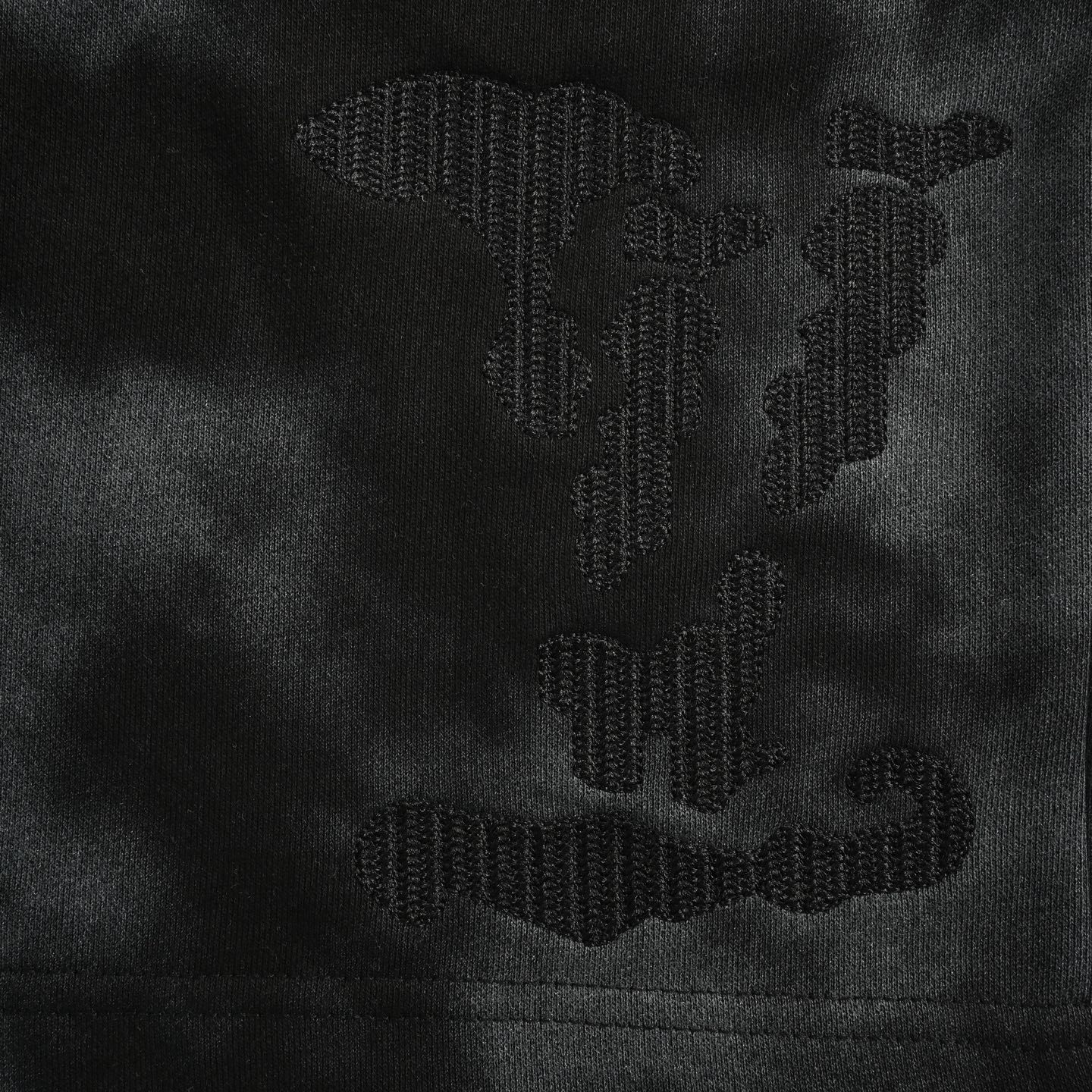 Louis Vuitton 25ss cloud and lettering embroidered tie-dye shorts