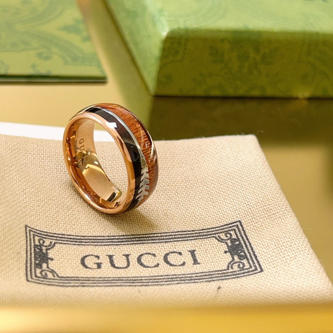 GUCCI Resin Wood Grain Ring