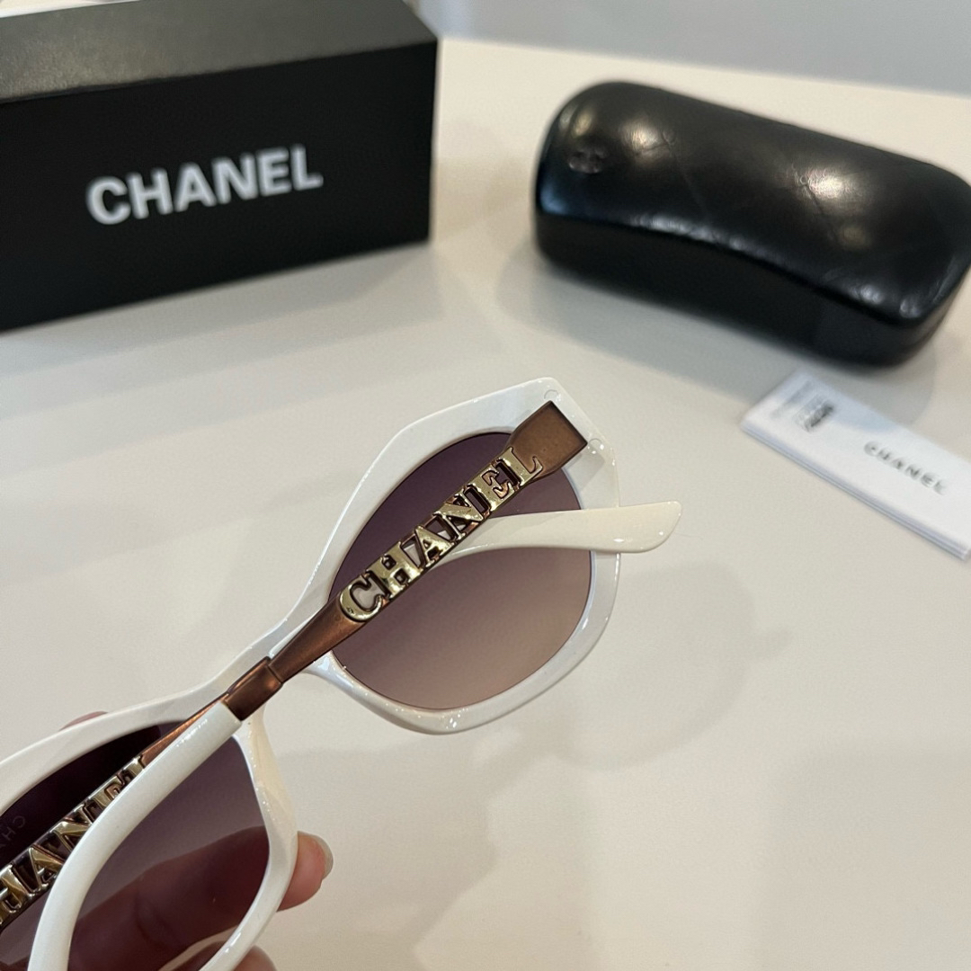 Chanel round frame sunglasses