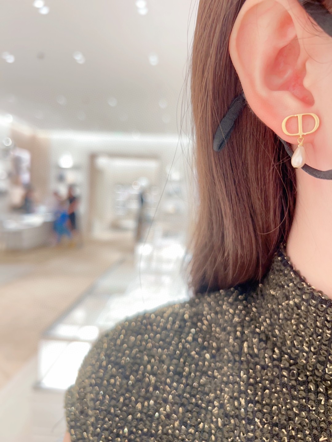 Dior CD letter drop pearl earrings