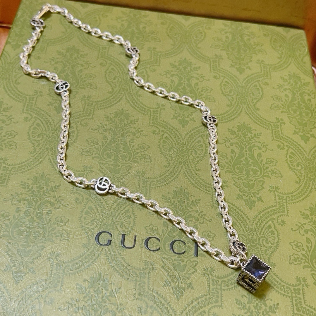 Gucci Anger Forest Series Diamond Hollow Cube Vintage Necklace
