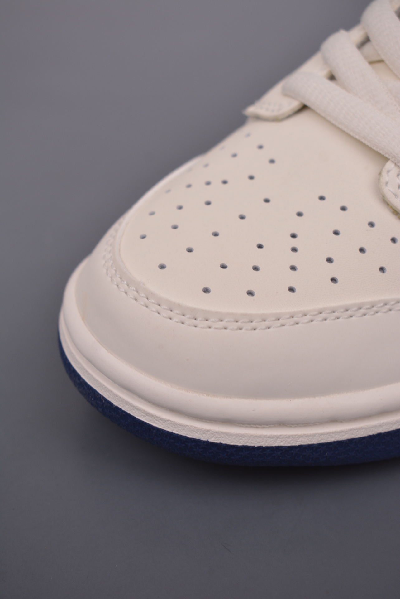 Louis Vuitton x Nike SB Dunk Low Lot LV Monogram white and dark blue DJ2024-008