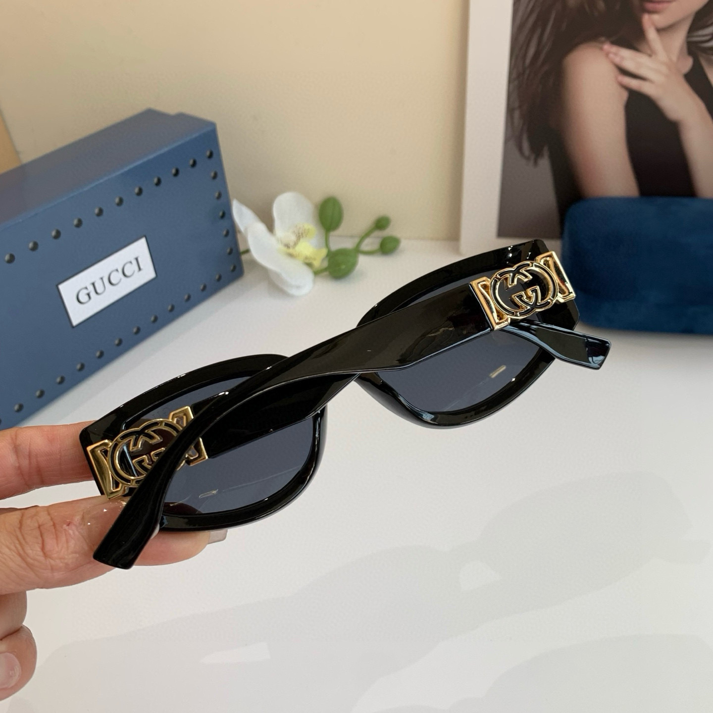 Gucci Round Frame Sunglasses
