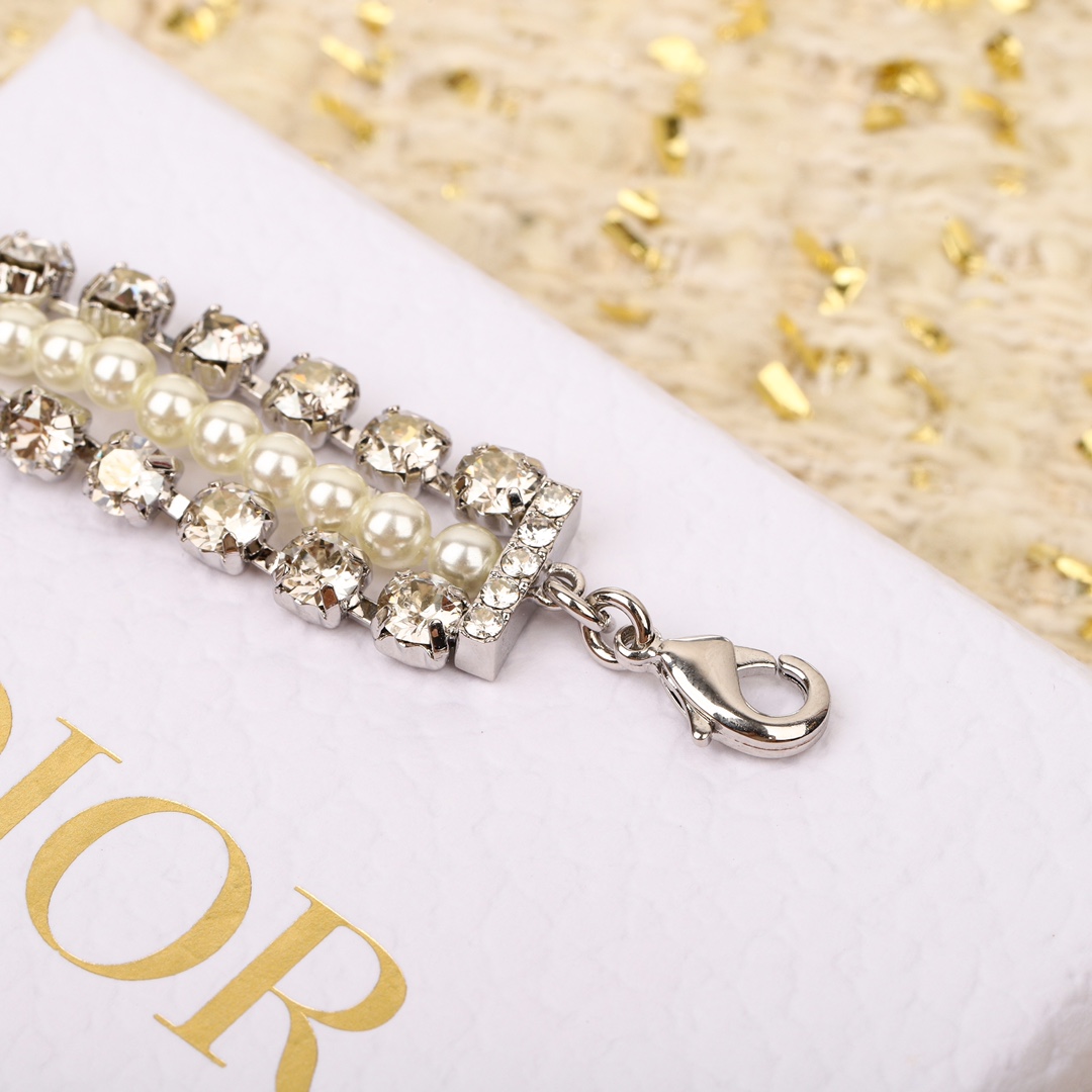Dior 3-layer beaded diamond bracelet