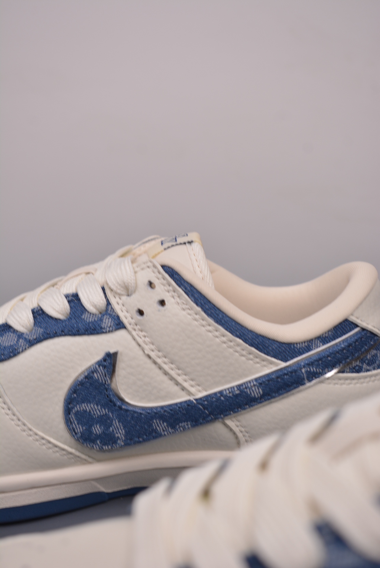 Louis Vuitton x Nike SB Dunk Low LV Monogram Off-White Denim Blue JH8310-955