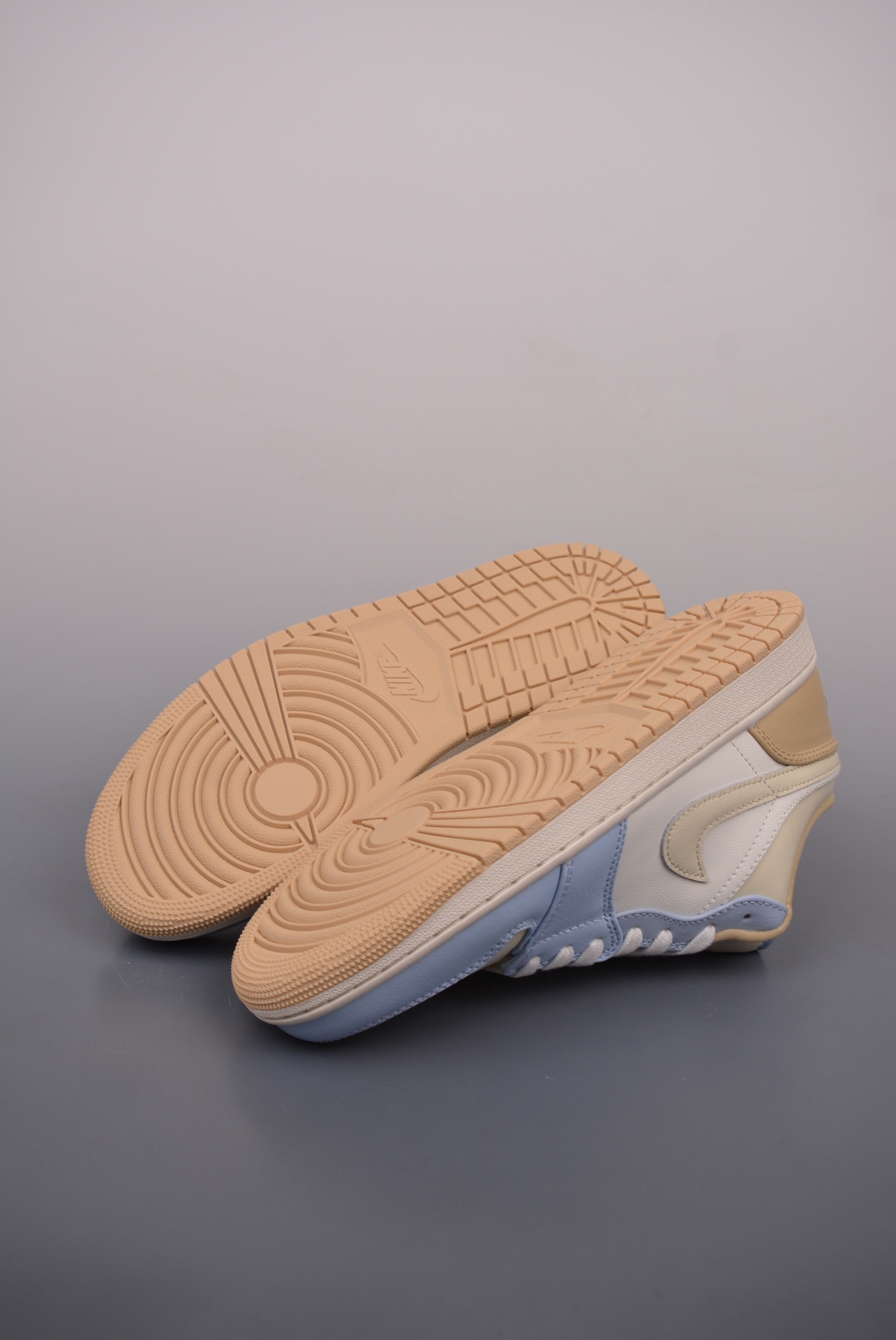 Air Jordan 1 Low SE Coconut Milk Sesame white blue HQ4186-111