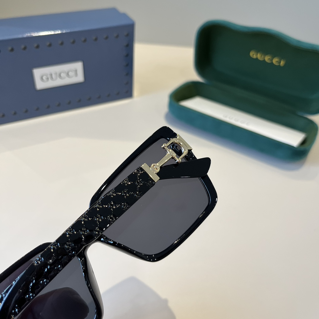 Gucci Square Frame Sunglasses