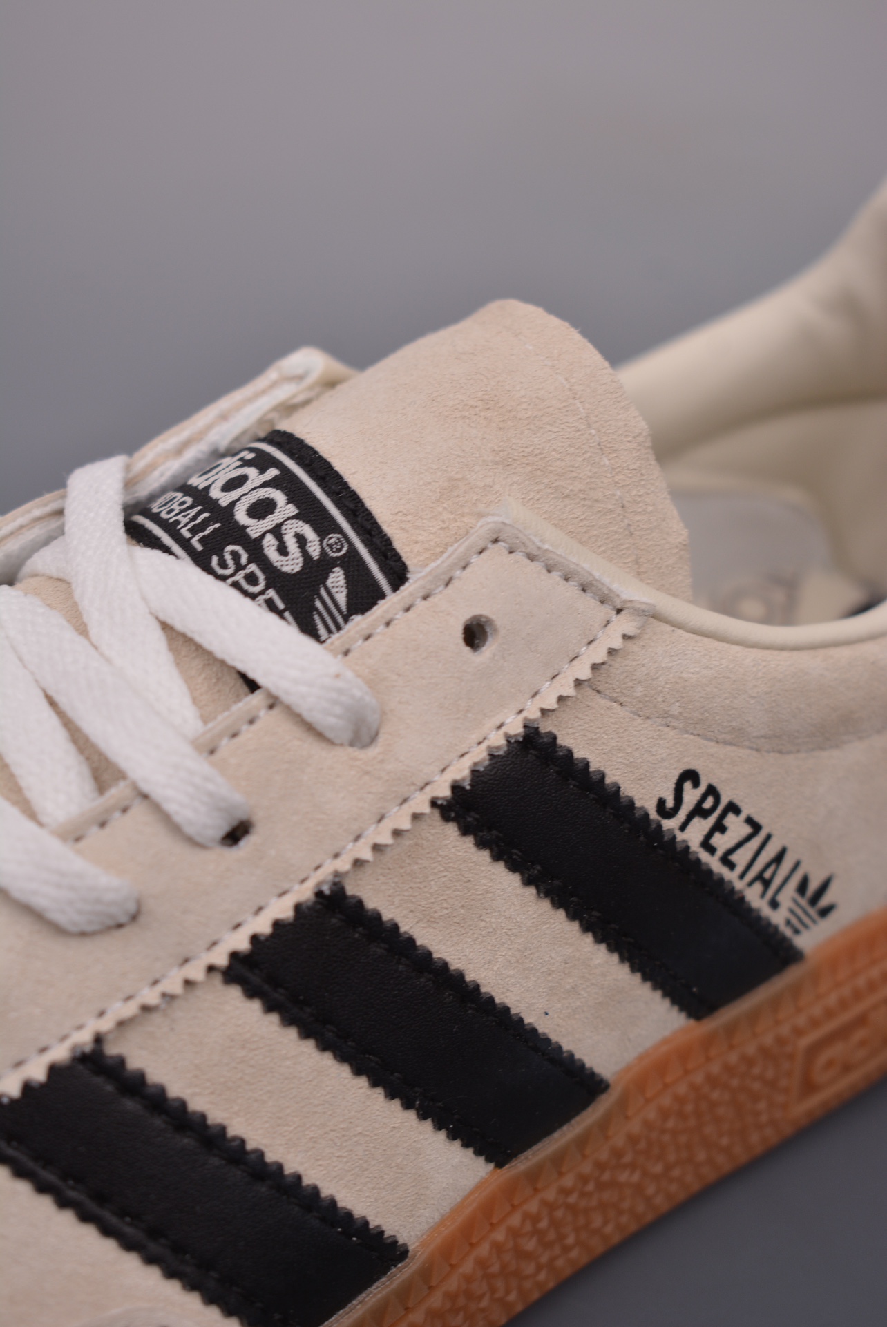Adidas Originals Handball SPZL Suede Light Grey Black IF6562