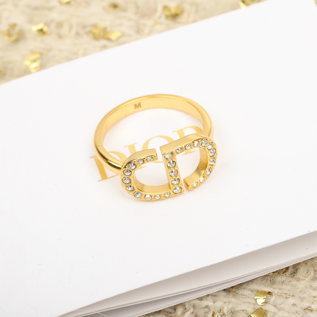 Dior diamond letter ring