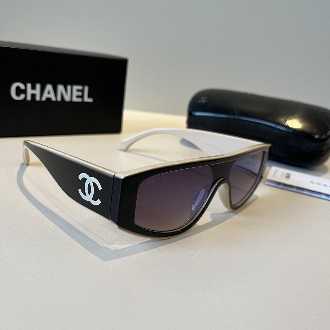Chanel round frame sunglasses