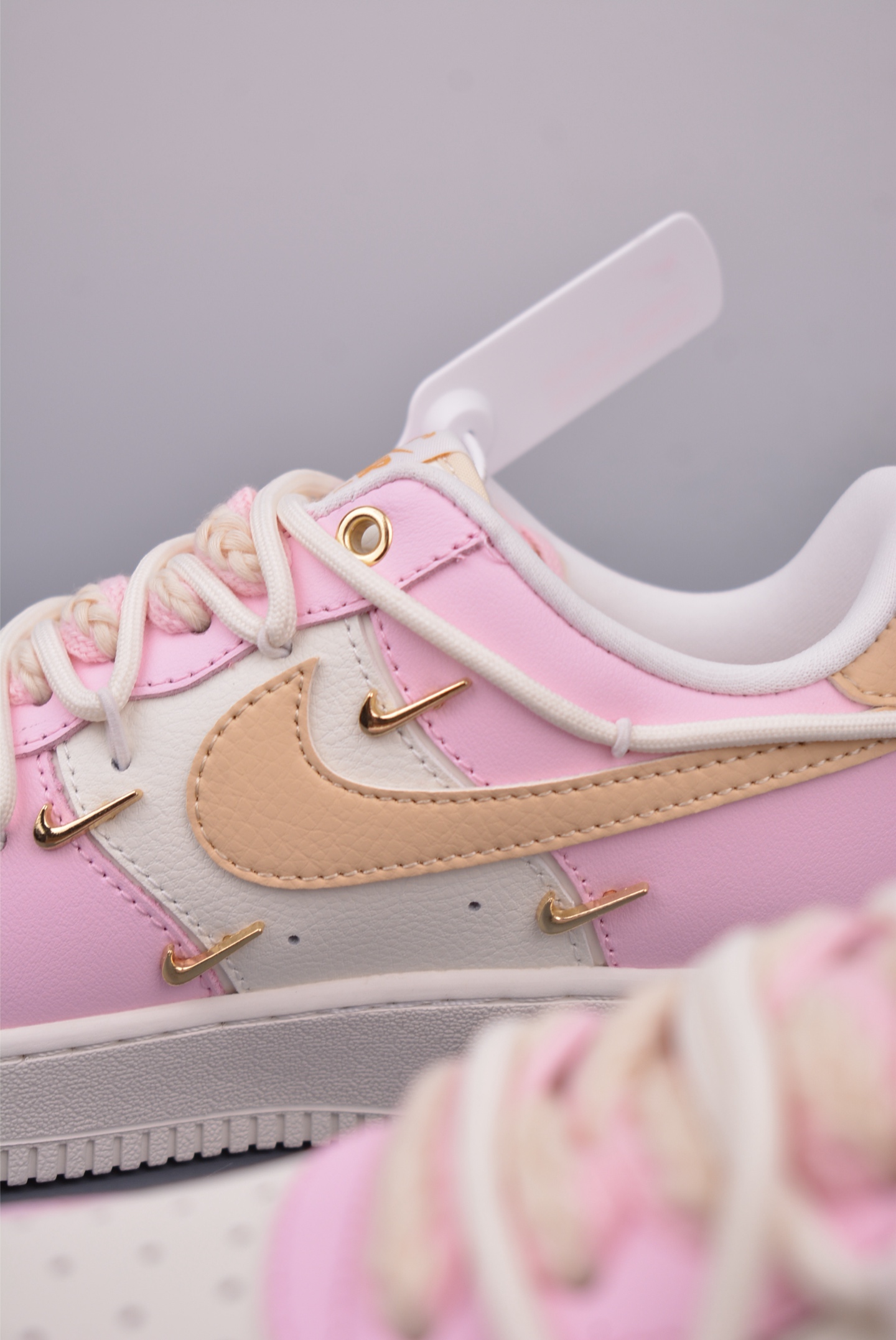 Nike Air Force 1 07 Low Sneakers Thick Rope Bandage Pink Honeydew Gold Hook ZB2574-600