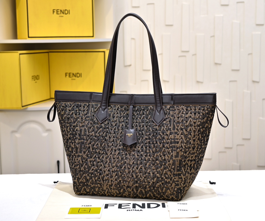 FENDI Origami Classic Old Flower Folding Bag 6655