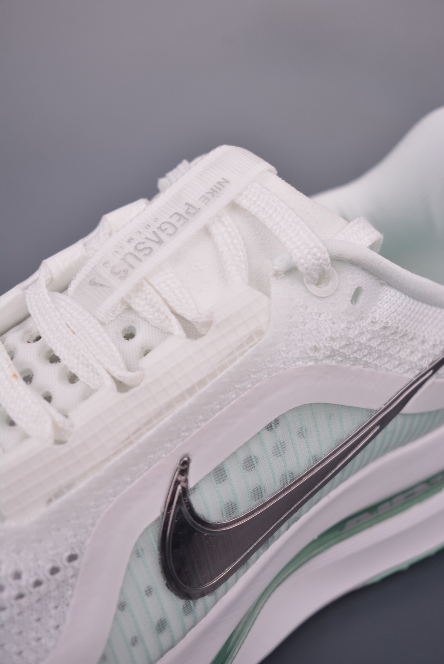 Nike Air Zoom Pegasus Premium 