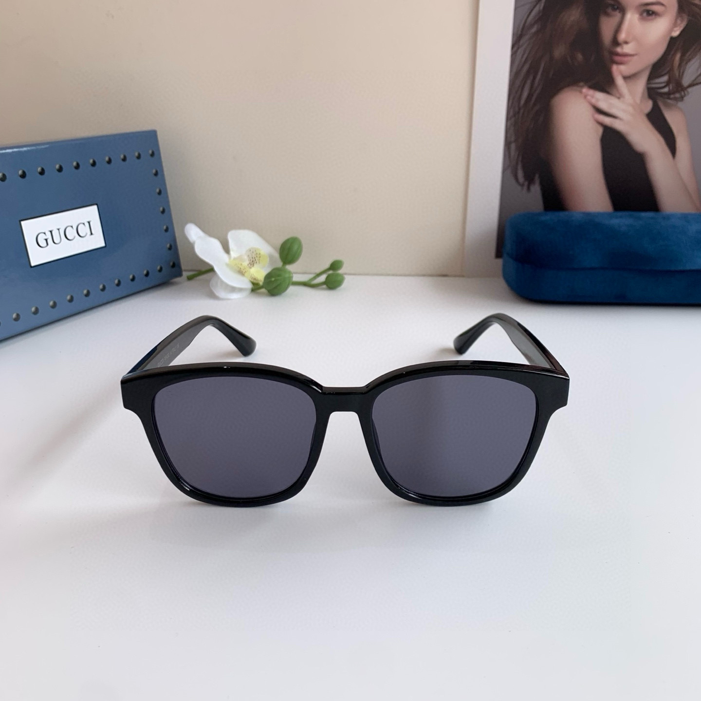 Gucci Round Frame Sunglasses