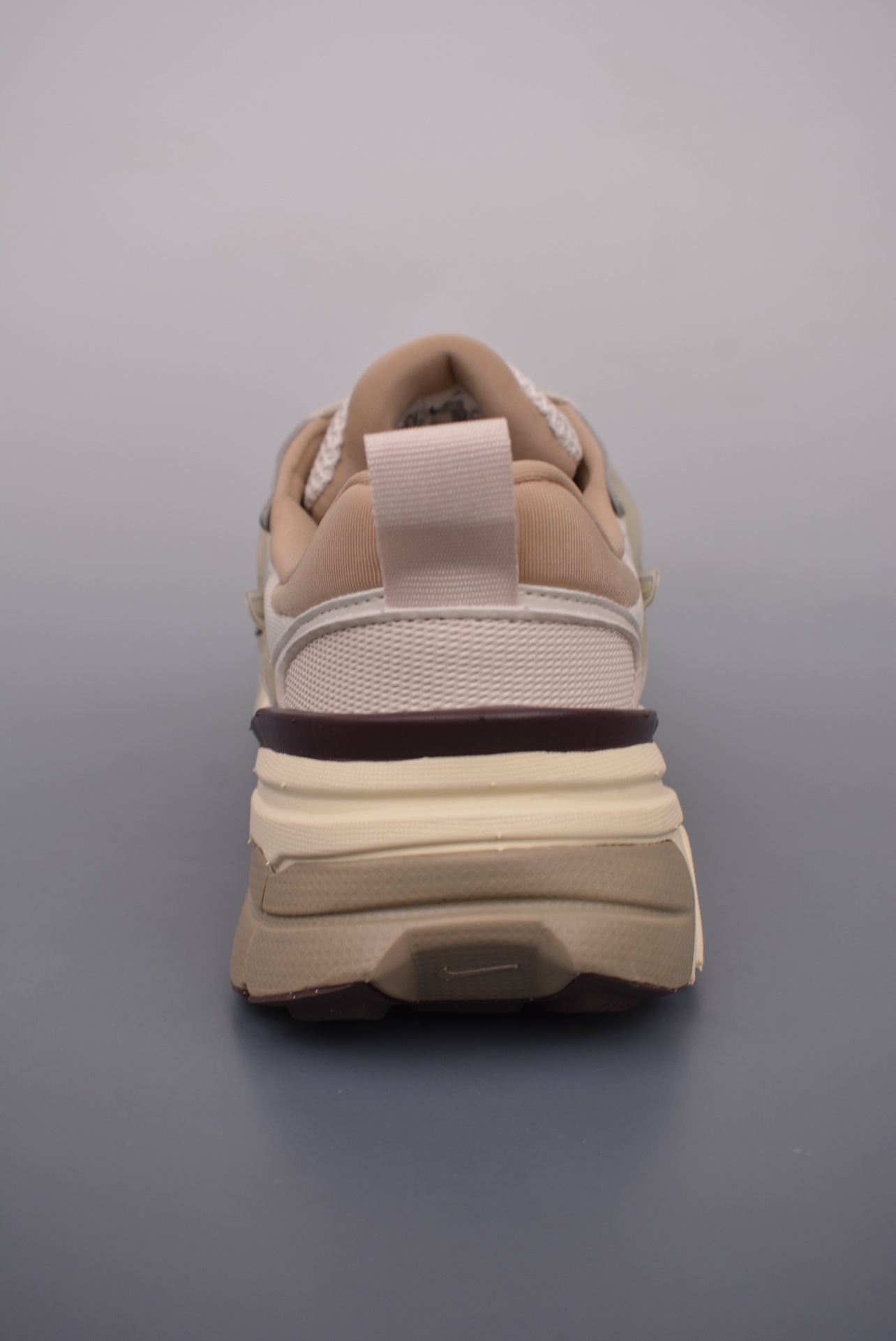 Nike Wmns V2K Runtekk Low Sail Tan Brown FD0736-103