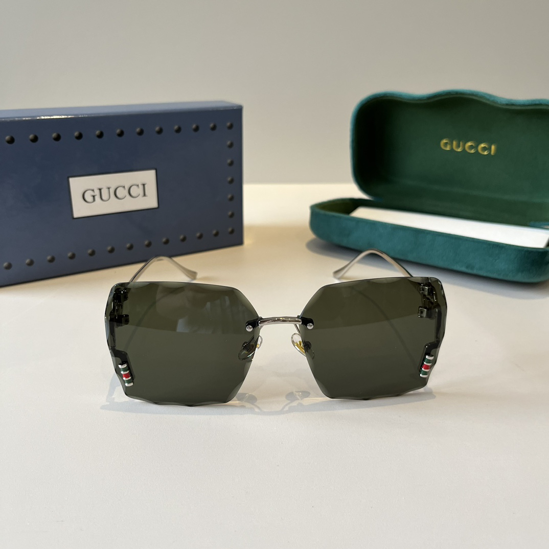 Gucci Square Frame Sunglasses