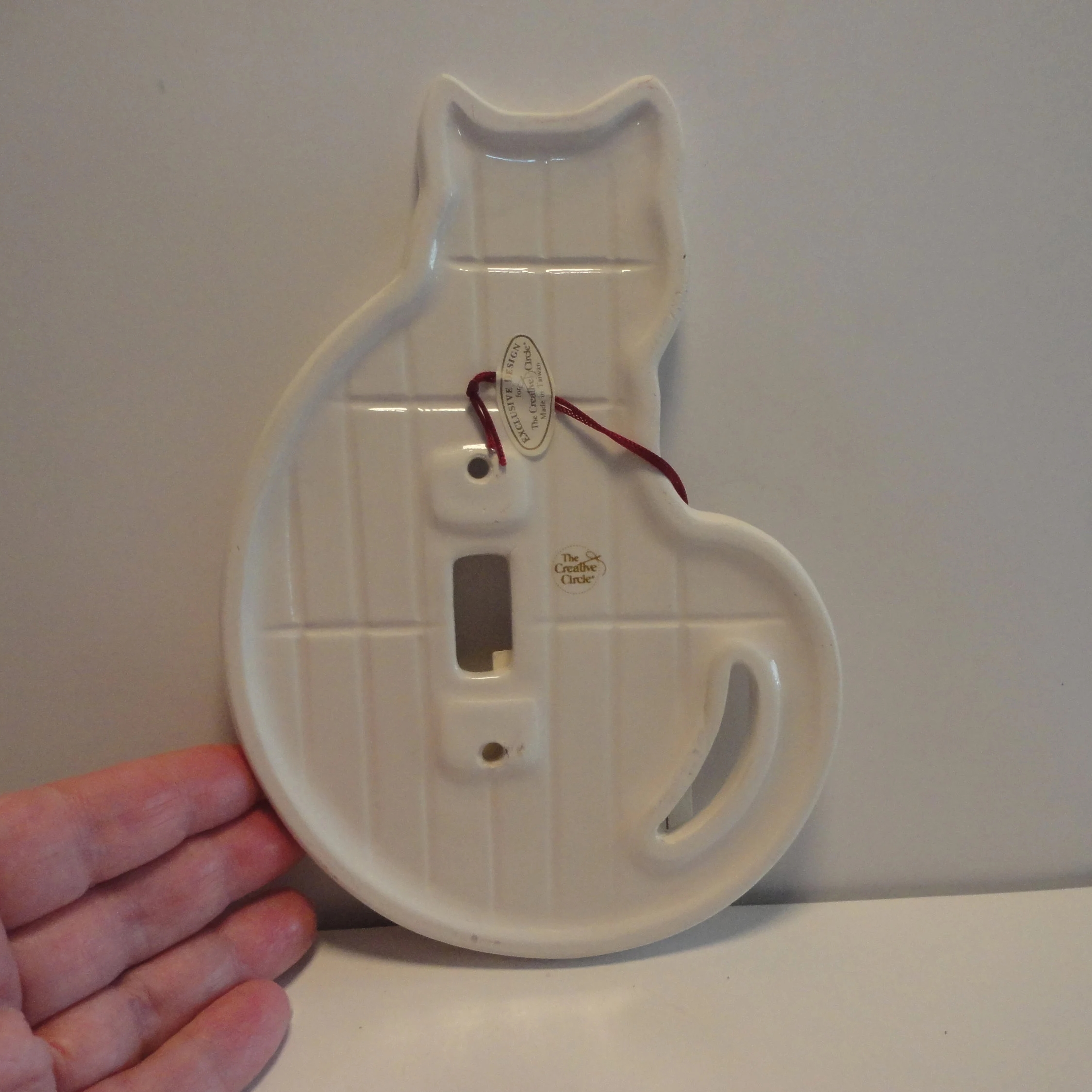 💗🎁 Mother's Day Gift - Vintage Ceramic Cat Light Switch Cover – 1980s Pastel Home Decor