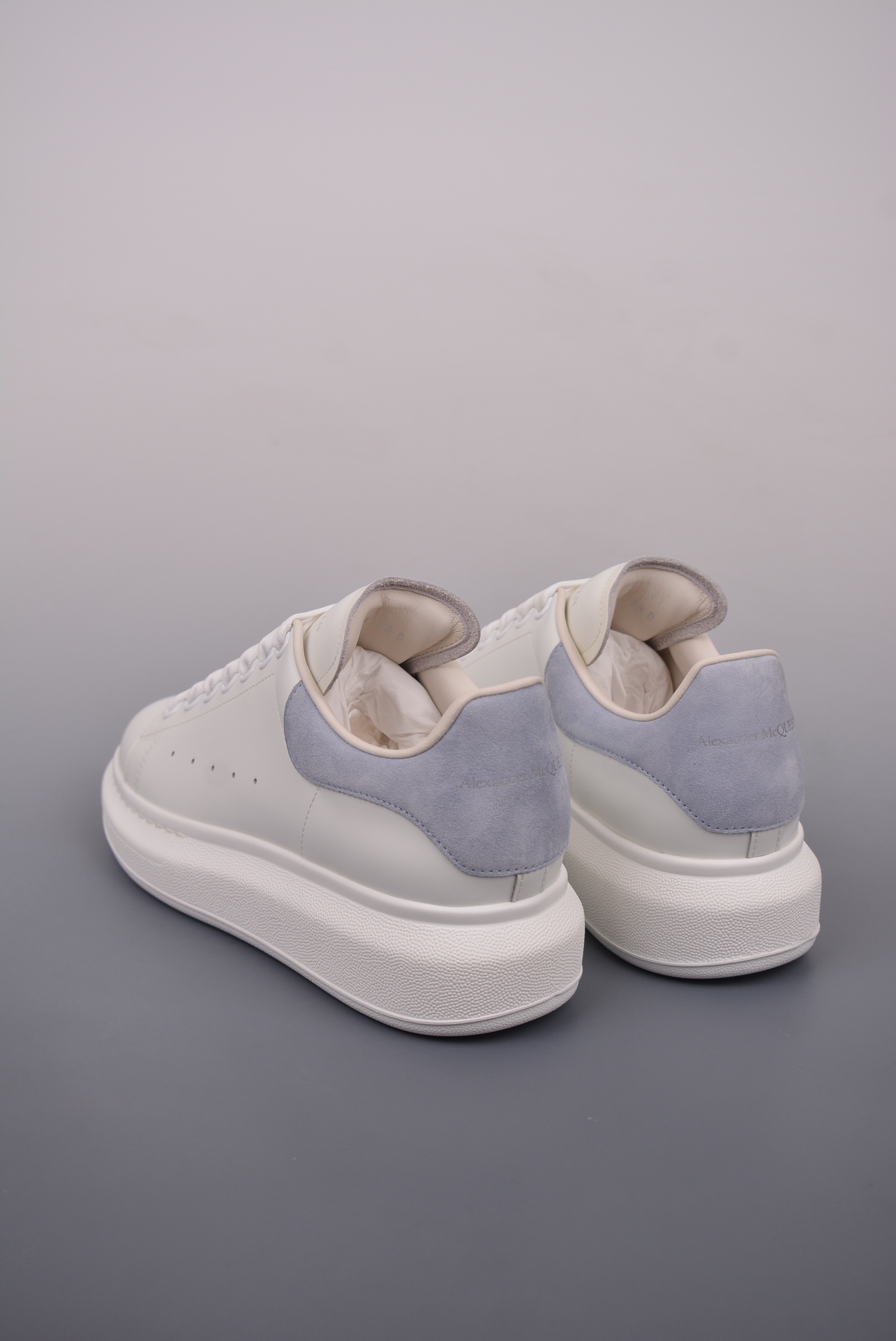 Alexander McQueen Oversized Sneakers Light Blue Suede Tail 462214 WHGP7 9378
